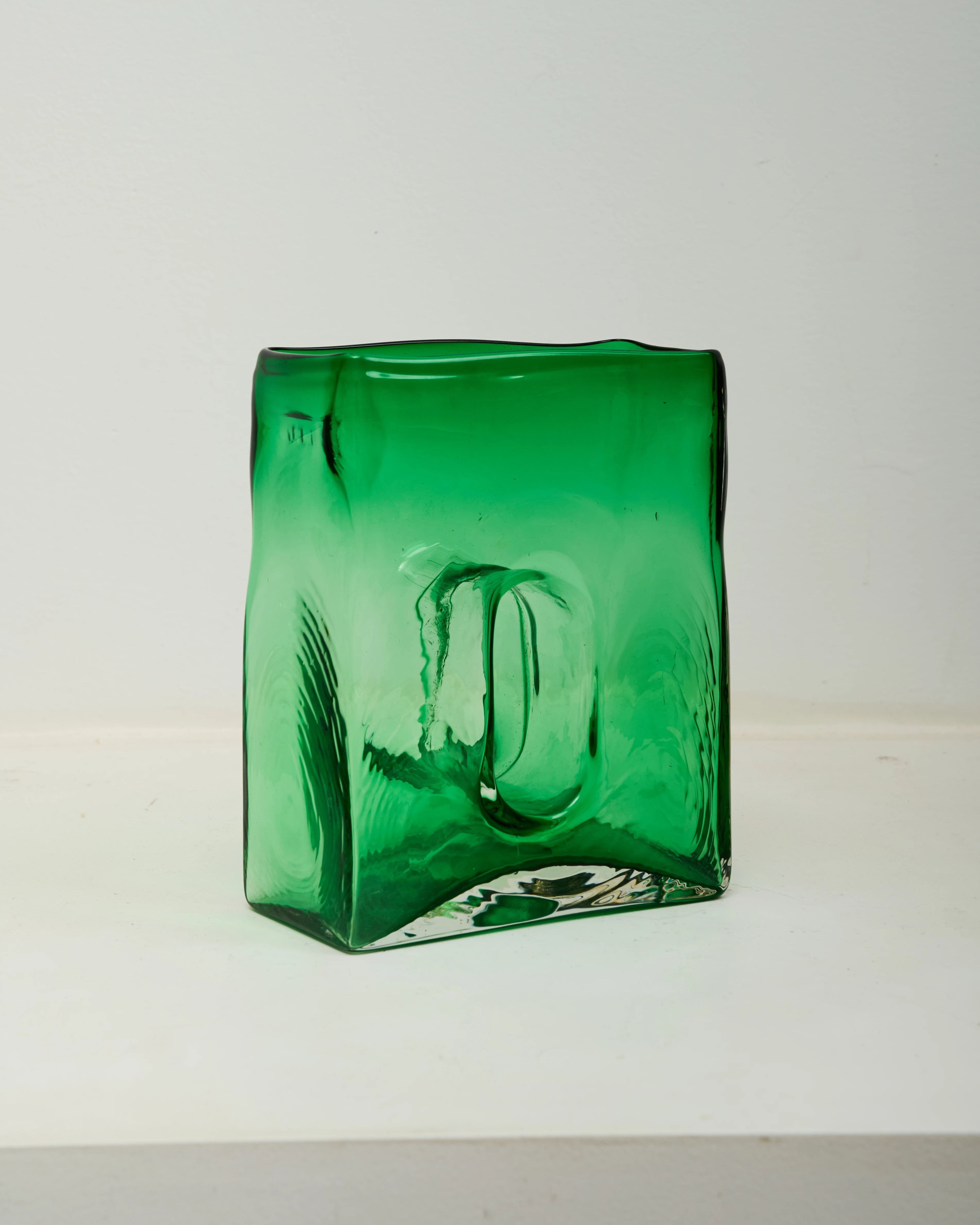 Vase bullé vert ajouré "Arc de Triomphe", 1970s