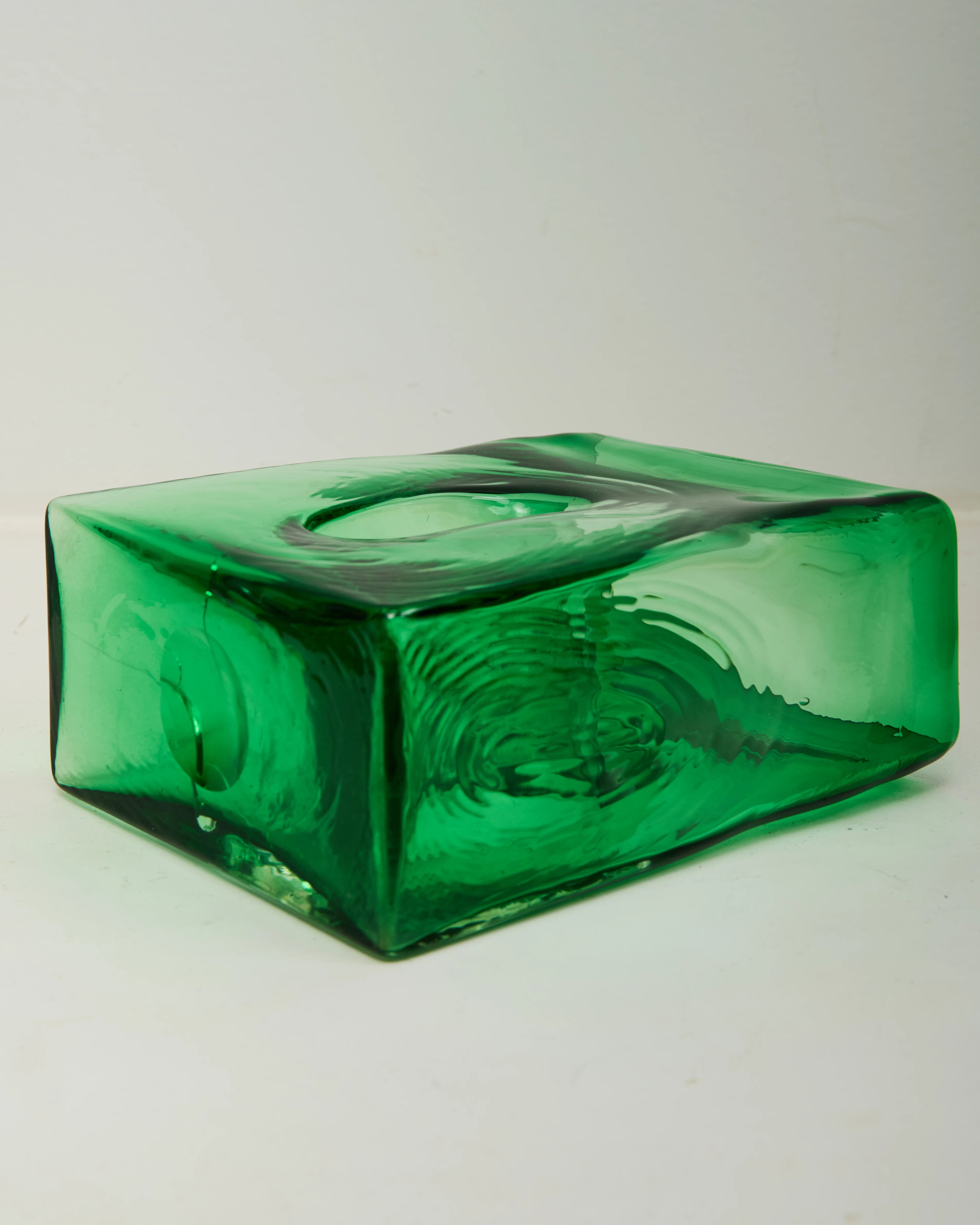 Vase bullé vert ajouré "Arc de Triomphe", 1970s
