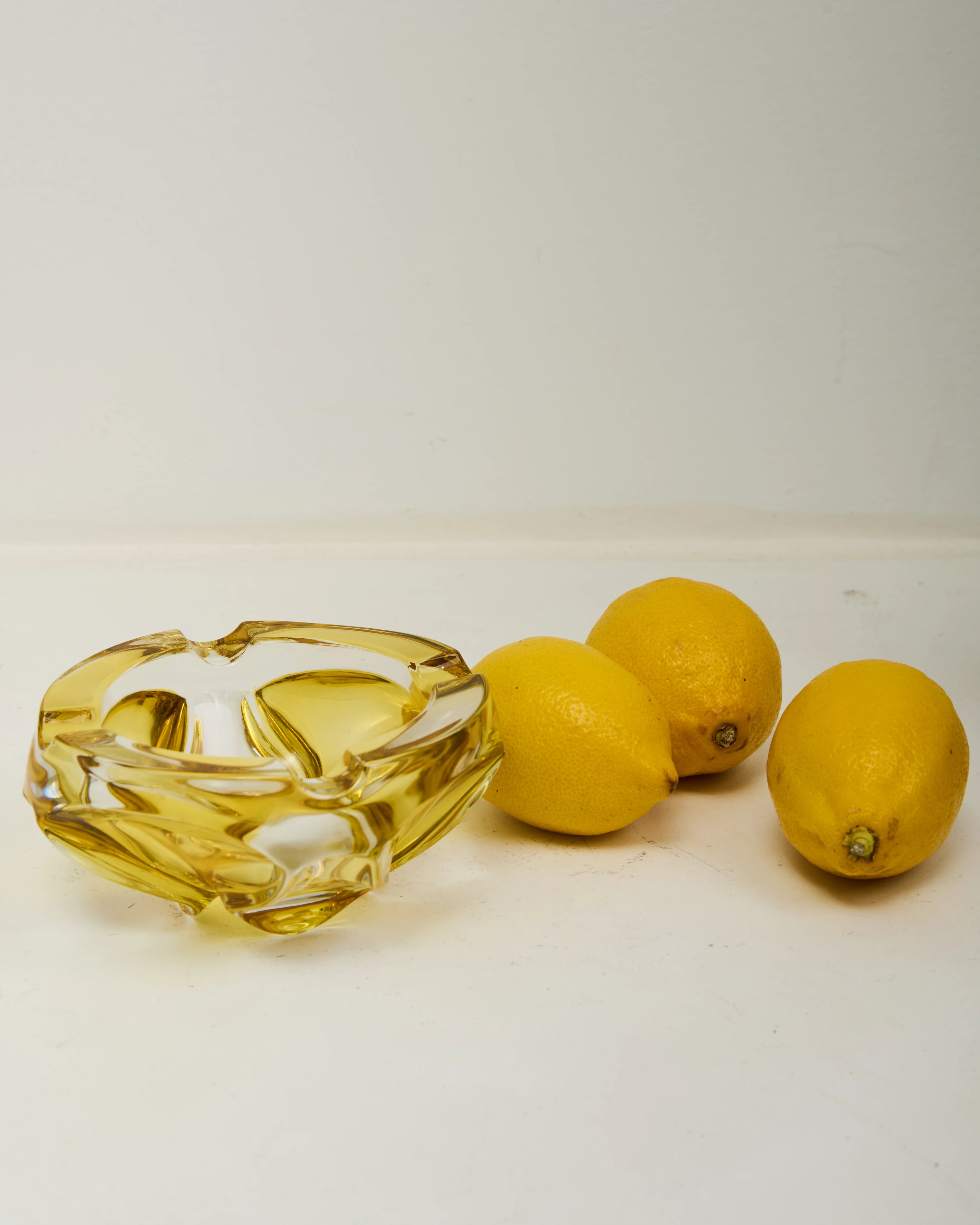 Cendrier jaune et transparent, verre de Murano, 1970s