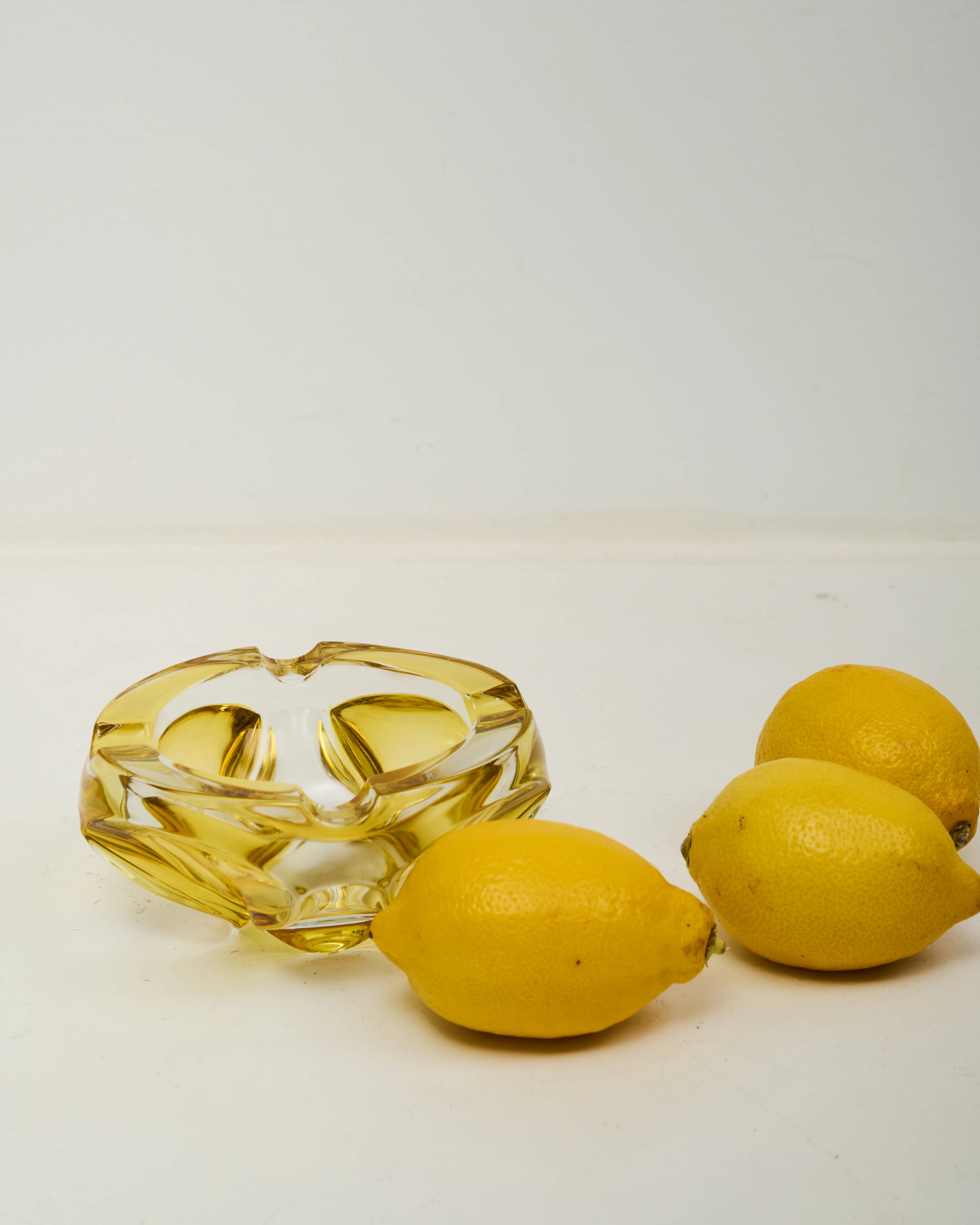 Cendrier jaune et transparent, verre de Murano, 1970s