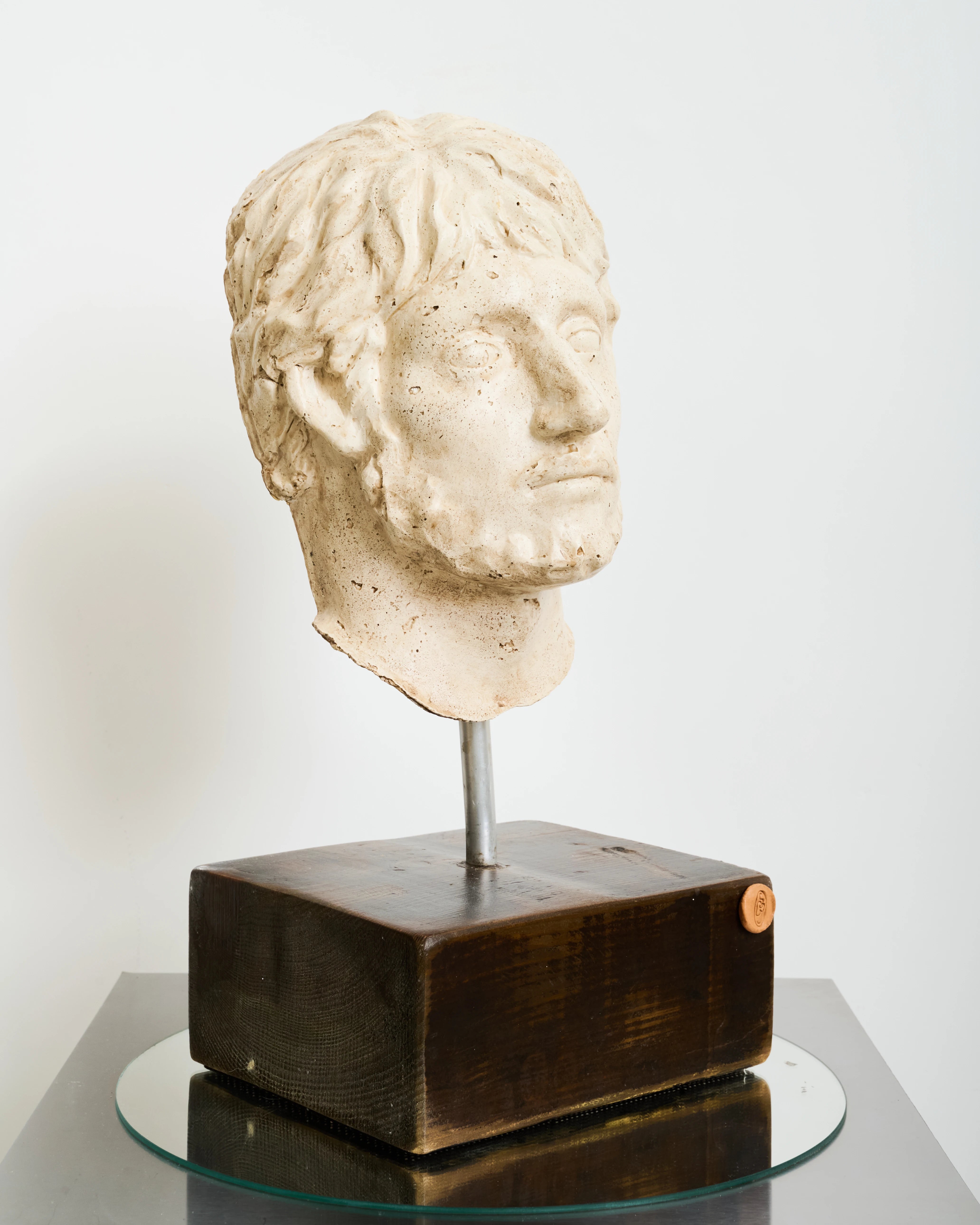 Buste Adriano empereur romain sur socle bois, Italie