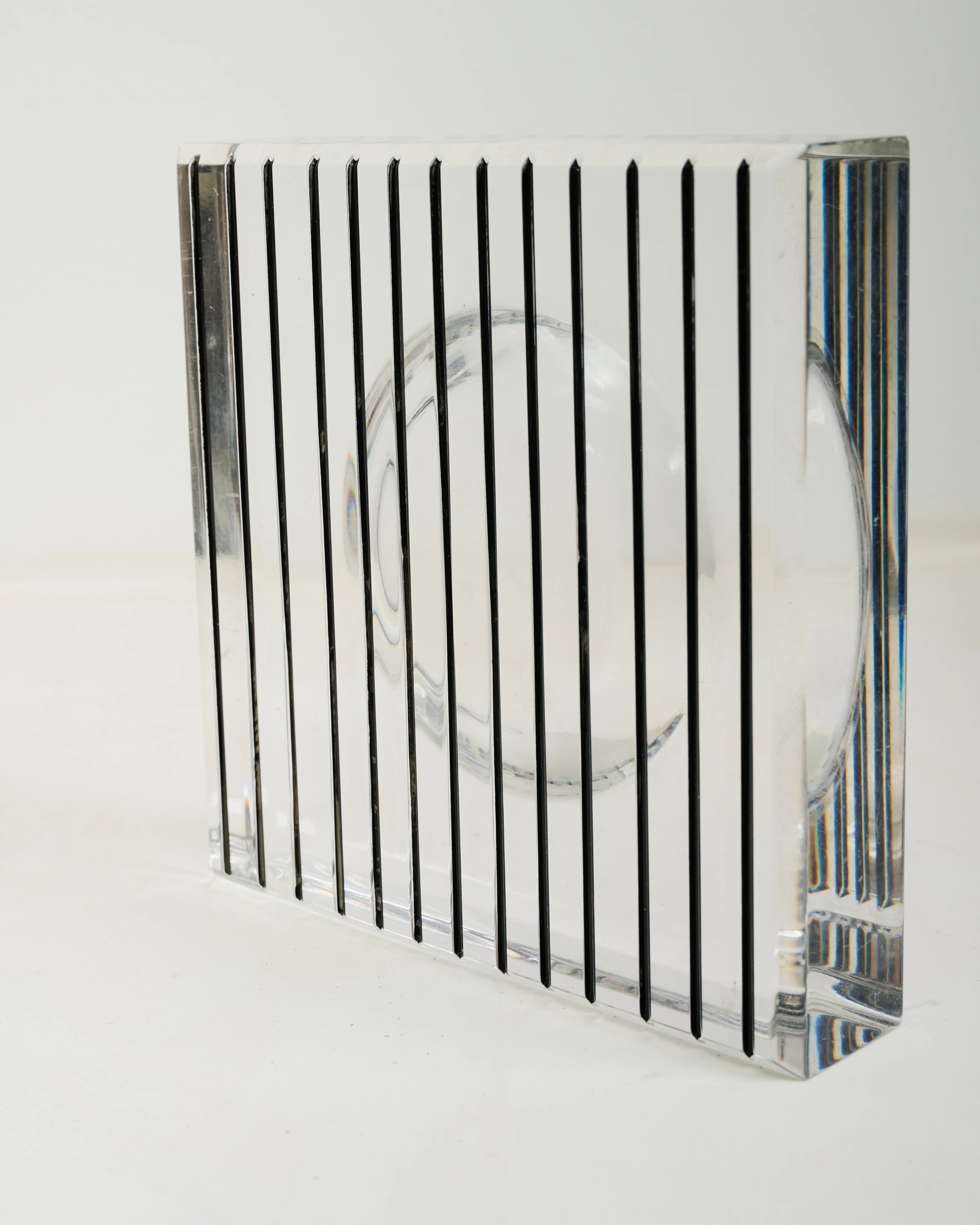Cendrier carré rayé en plexiglas, Italie, 1970s