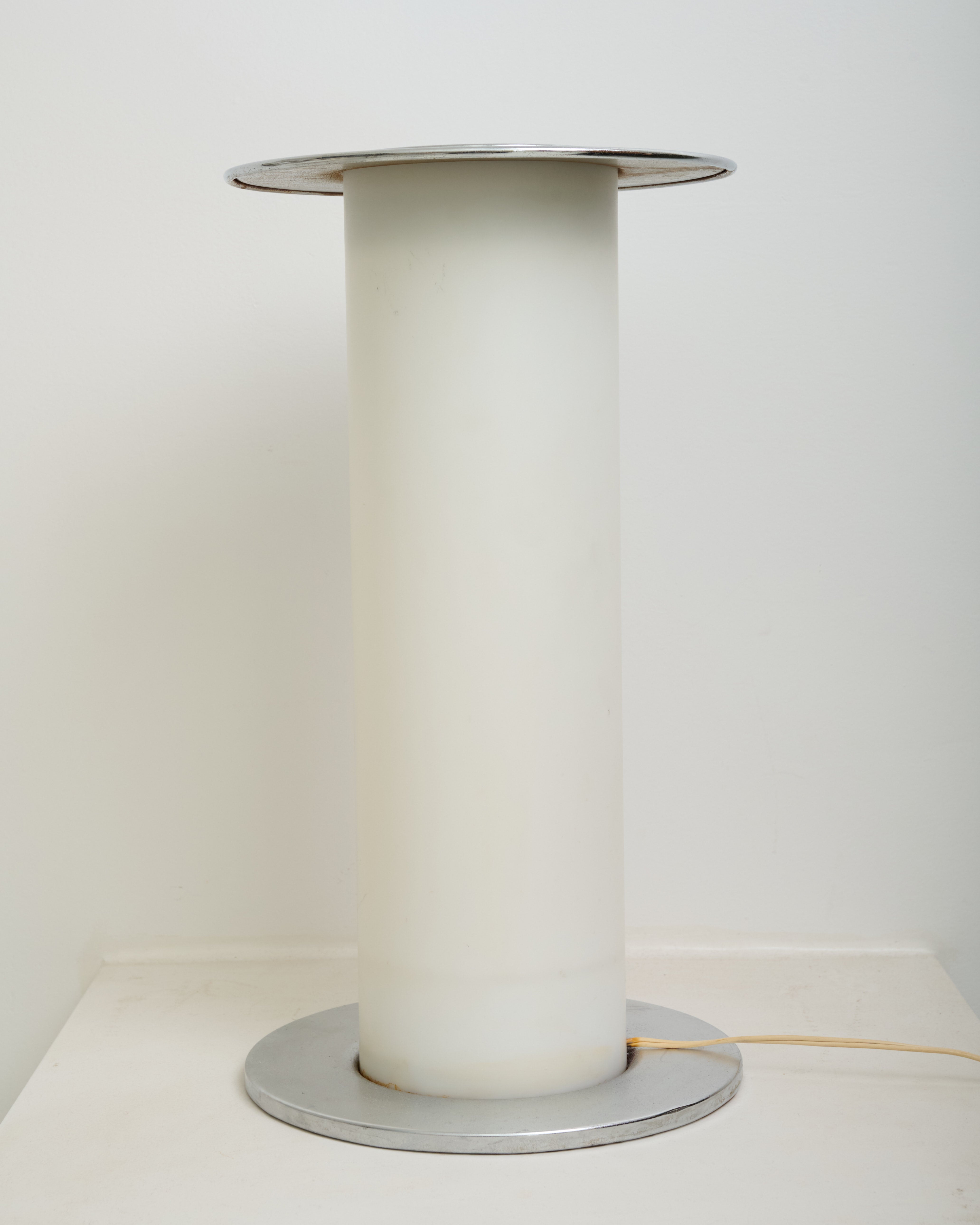 Lampe à poser et cendrier, Guzzini, 1970s