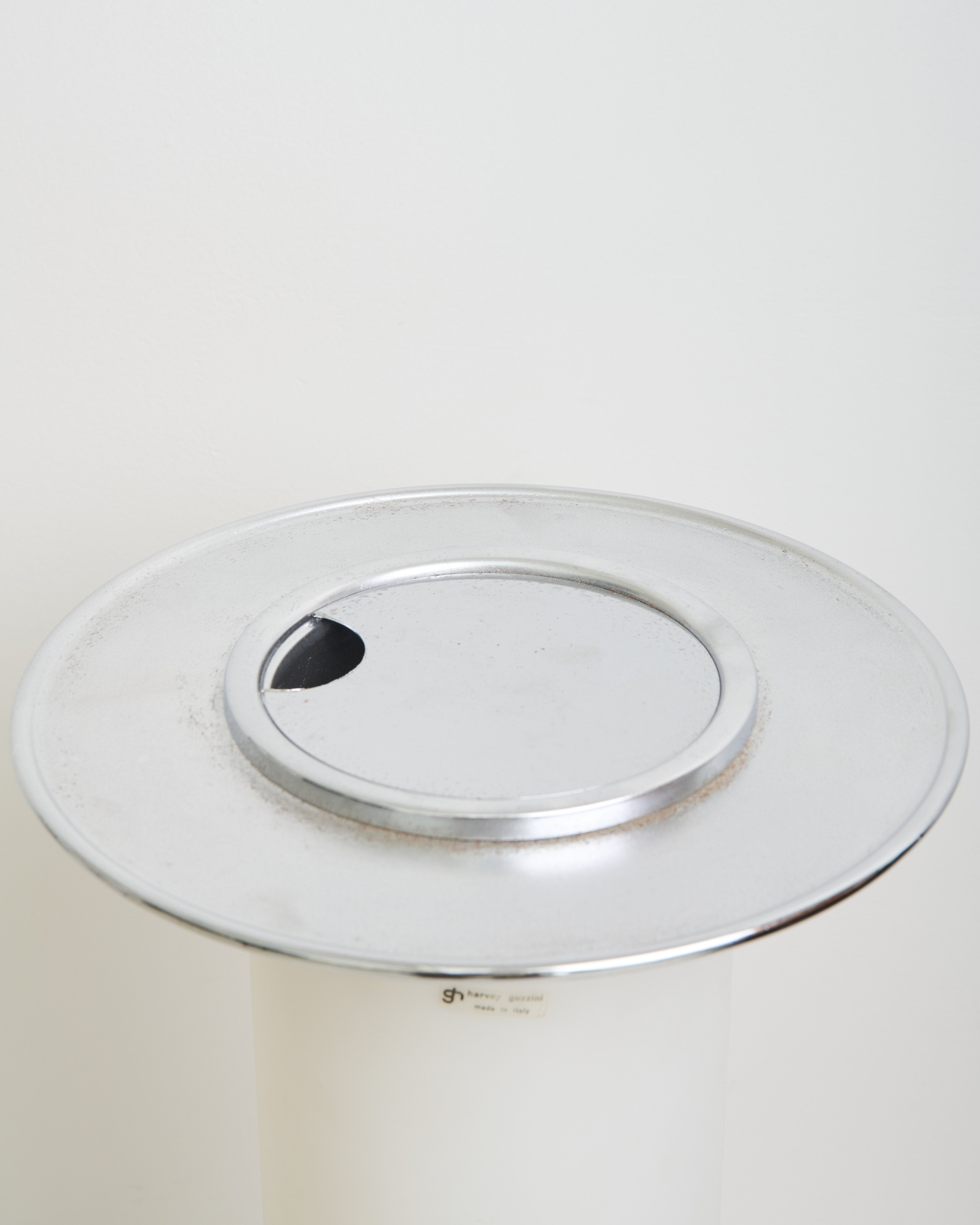 Lampe à poser et cendrier, Guzzini, 1970s