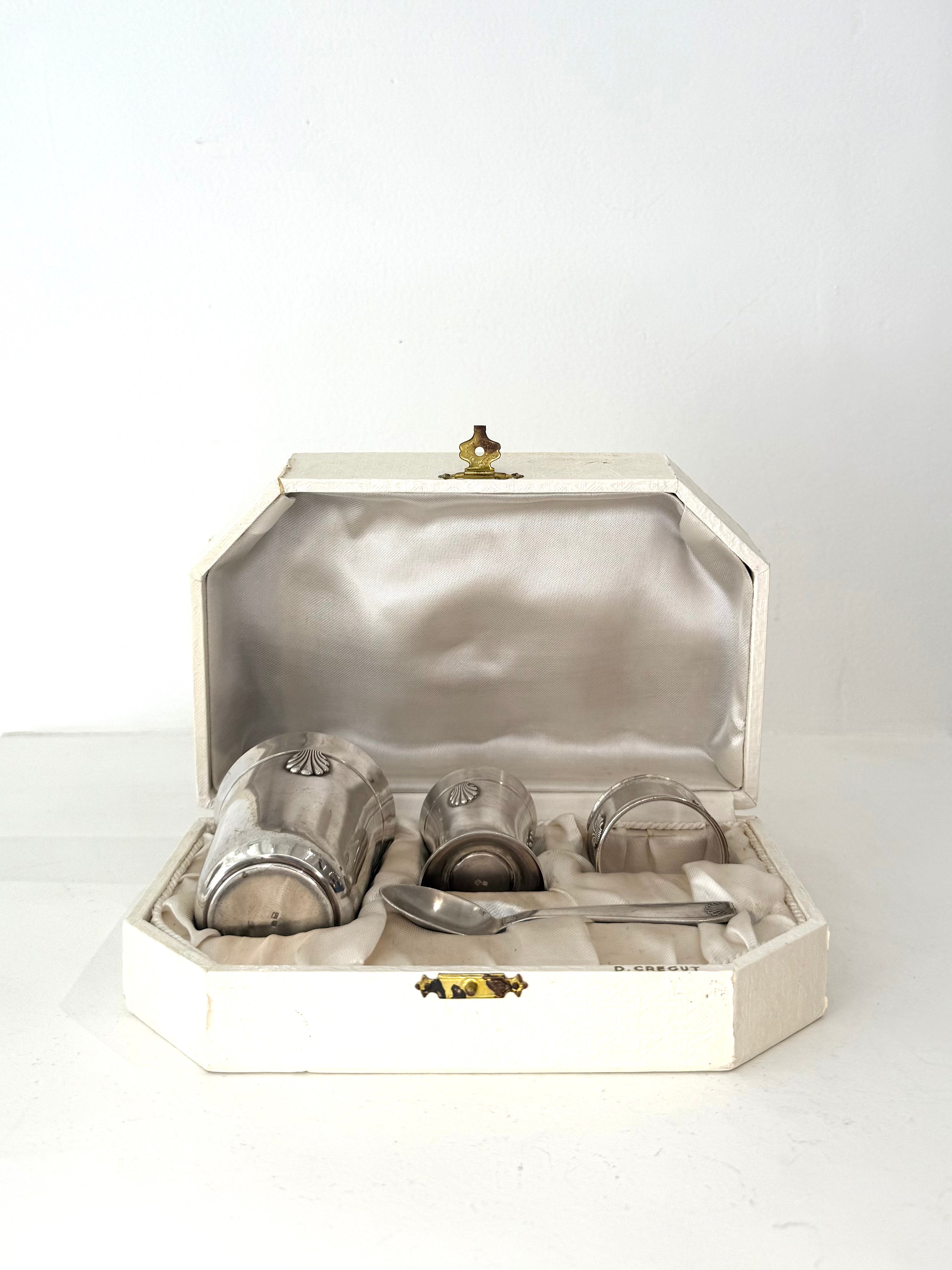 Coffret de naissance en métal argenté
