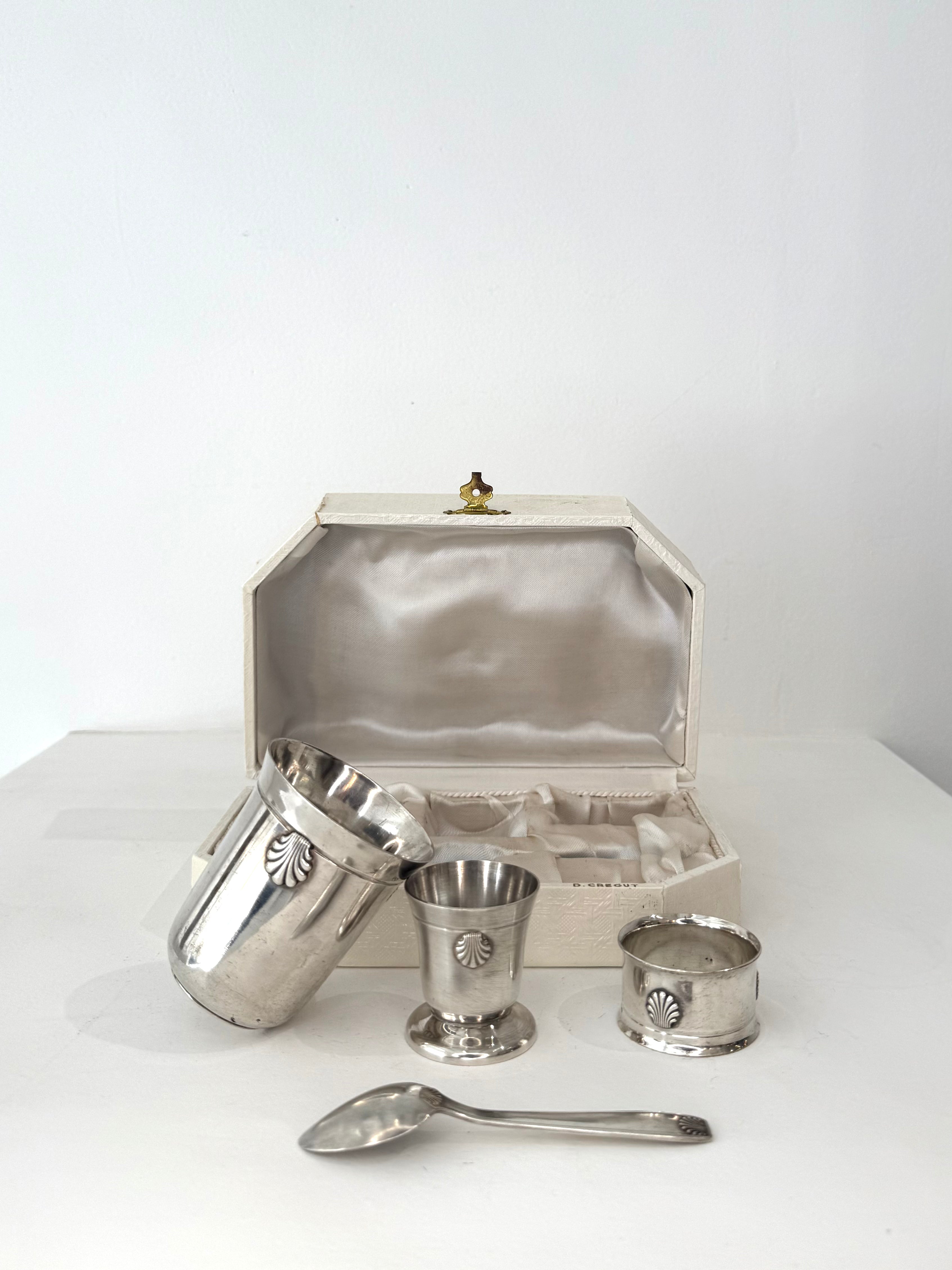 Coffret de naissance en métal argenté
