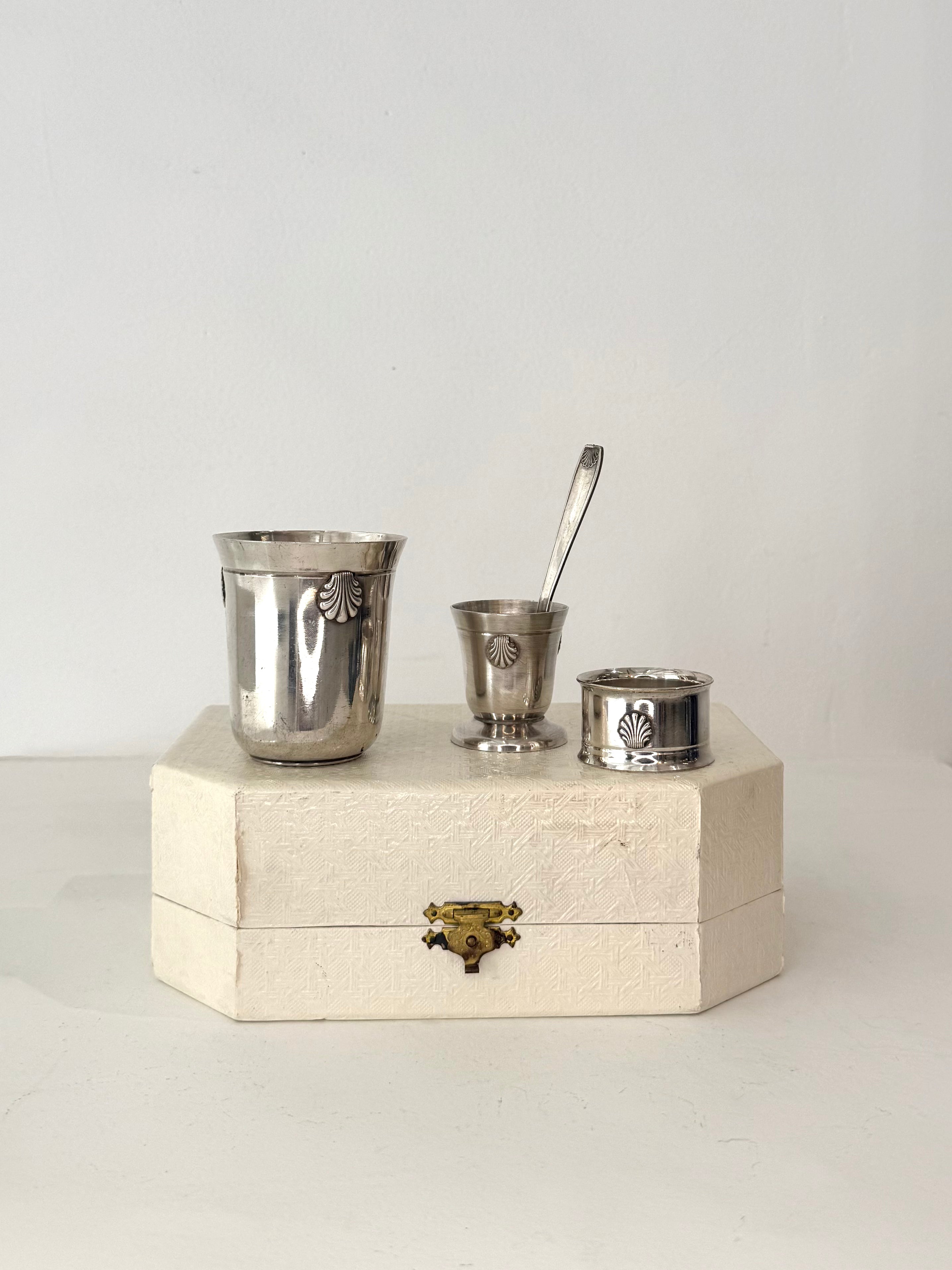 Coffret de naissance en métal argenté