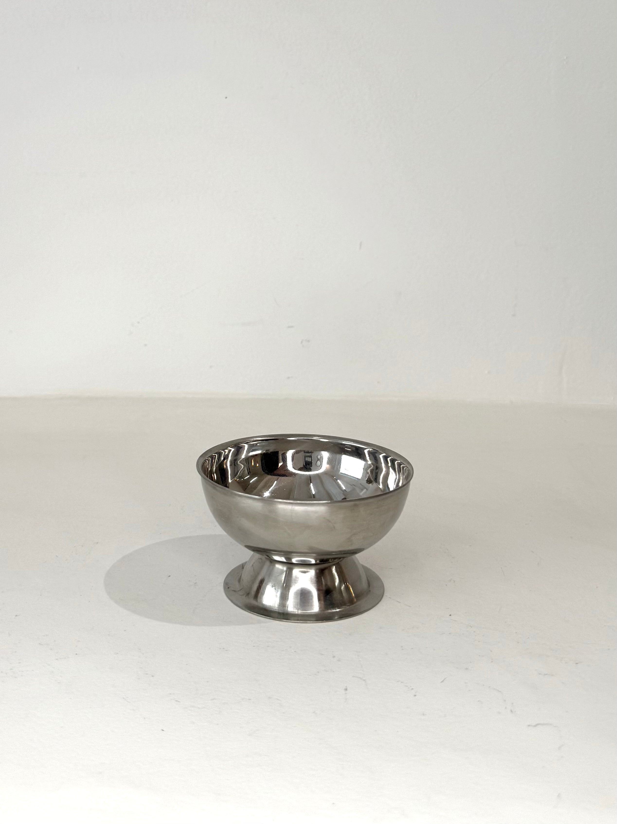 Six coupes à glace, 1970s