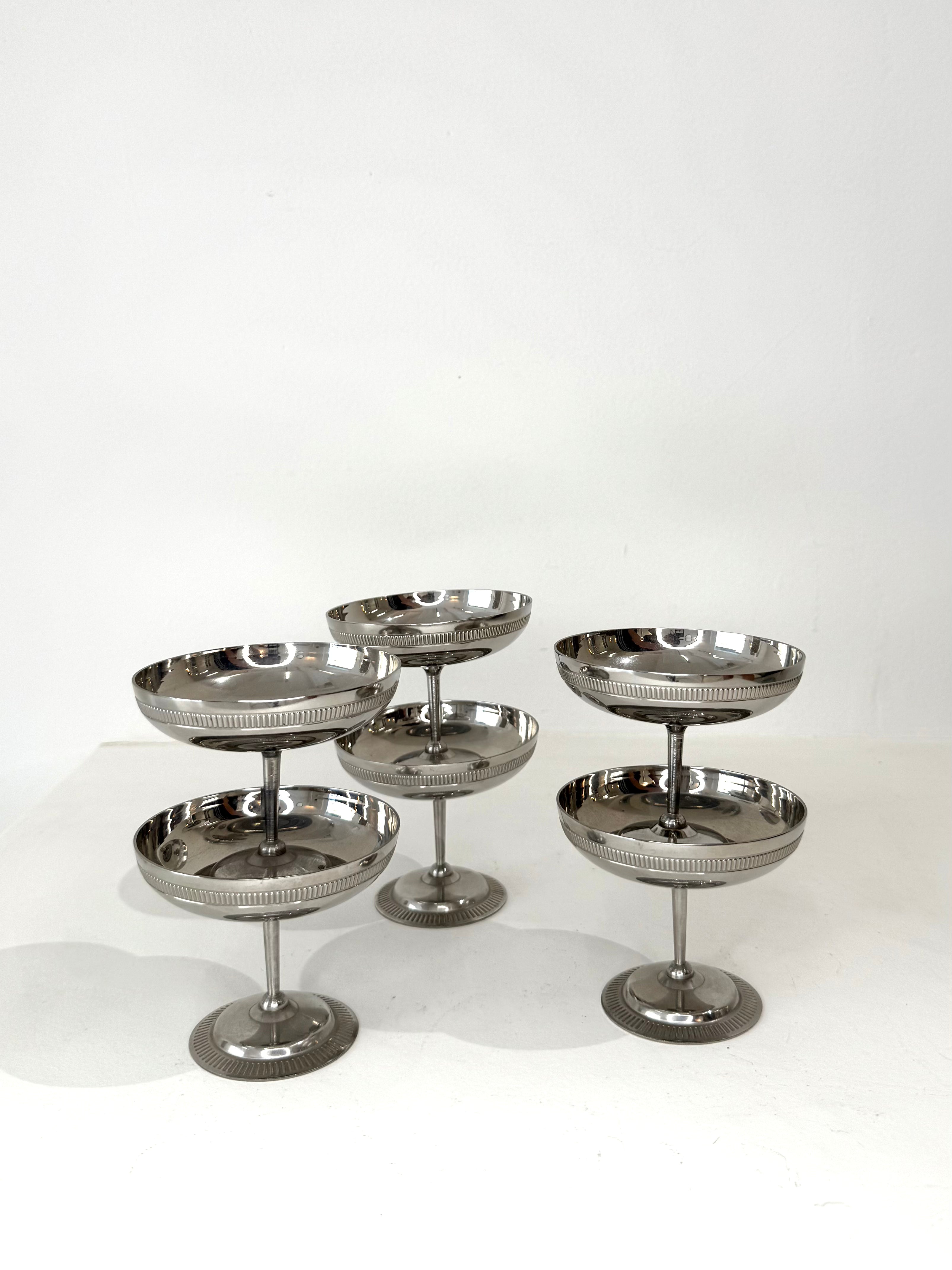 Six coupes à glace avec pied, 1970s