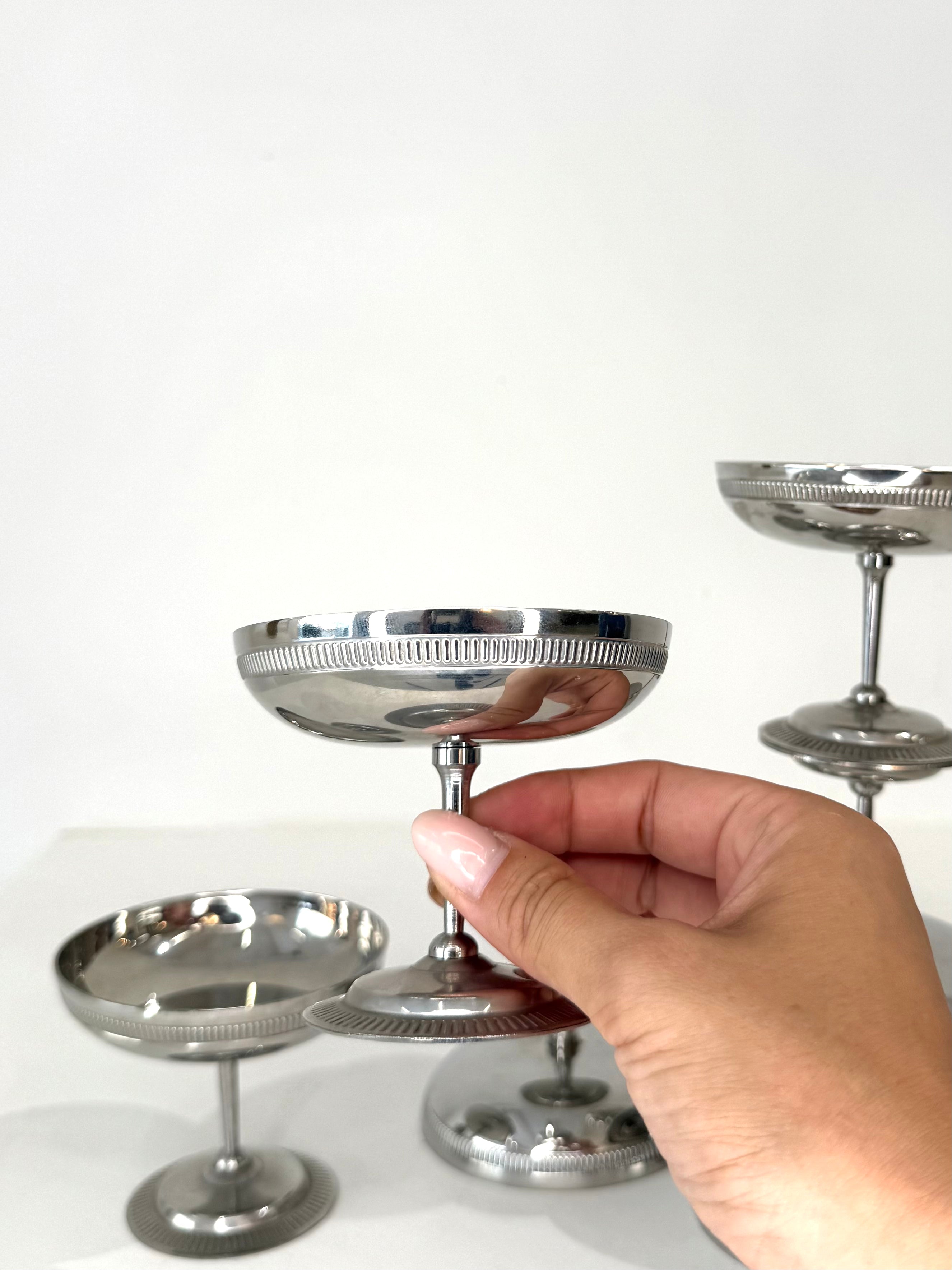 Six coupes à glace avec pied, 1970s