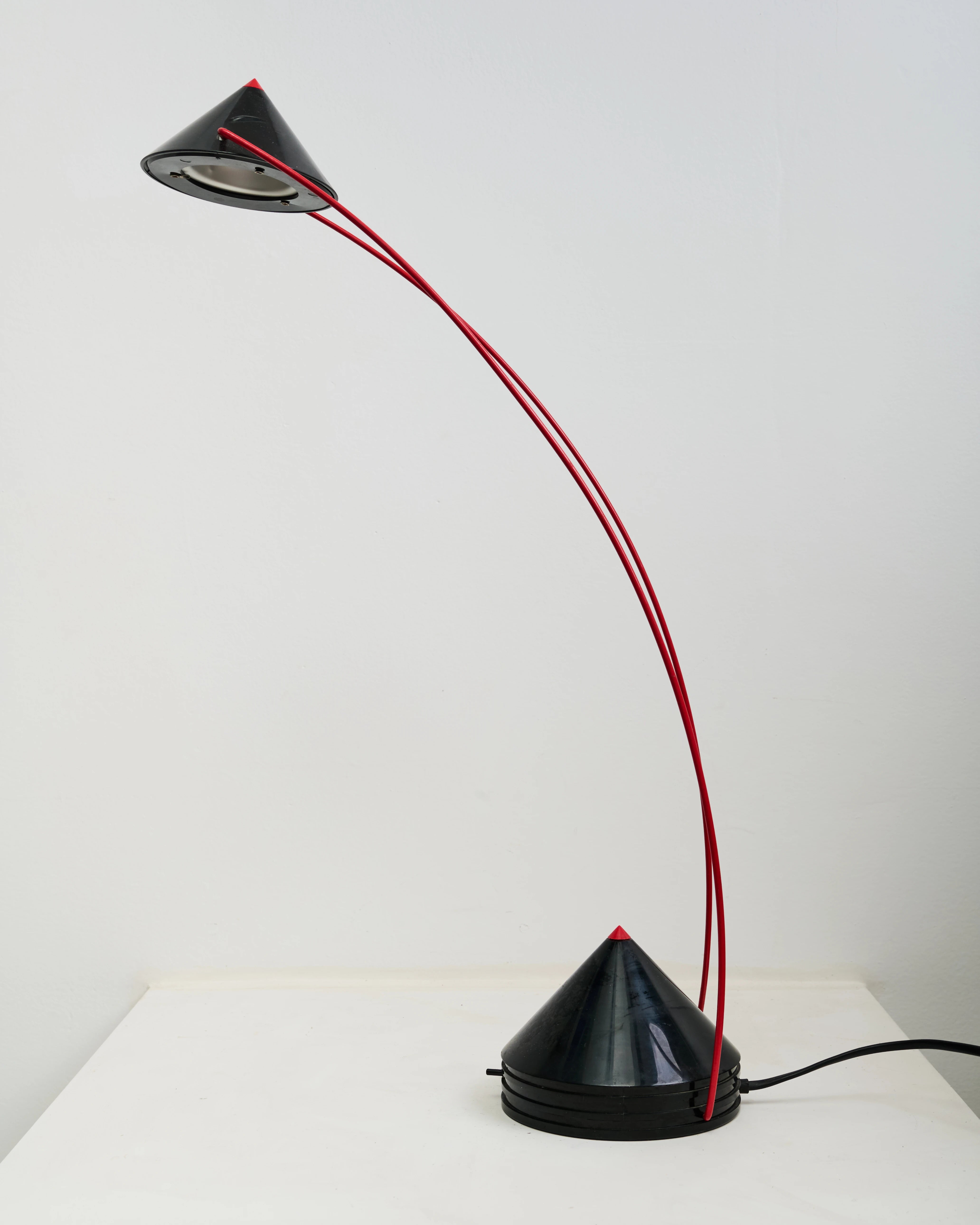 Lampe de bureau, dlg Ingo Maurer, 1980s
