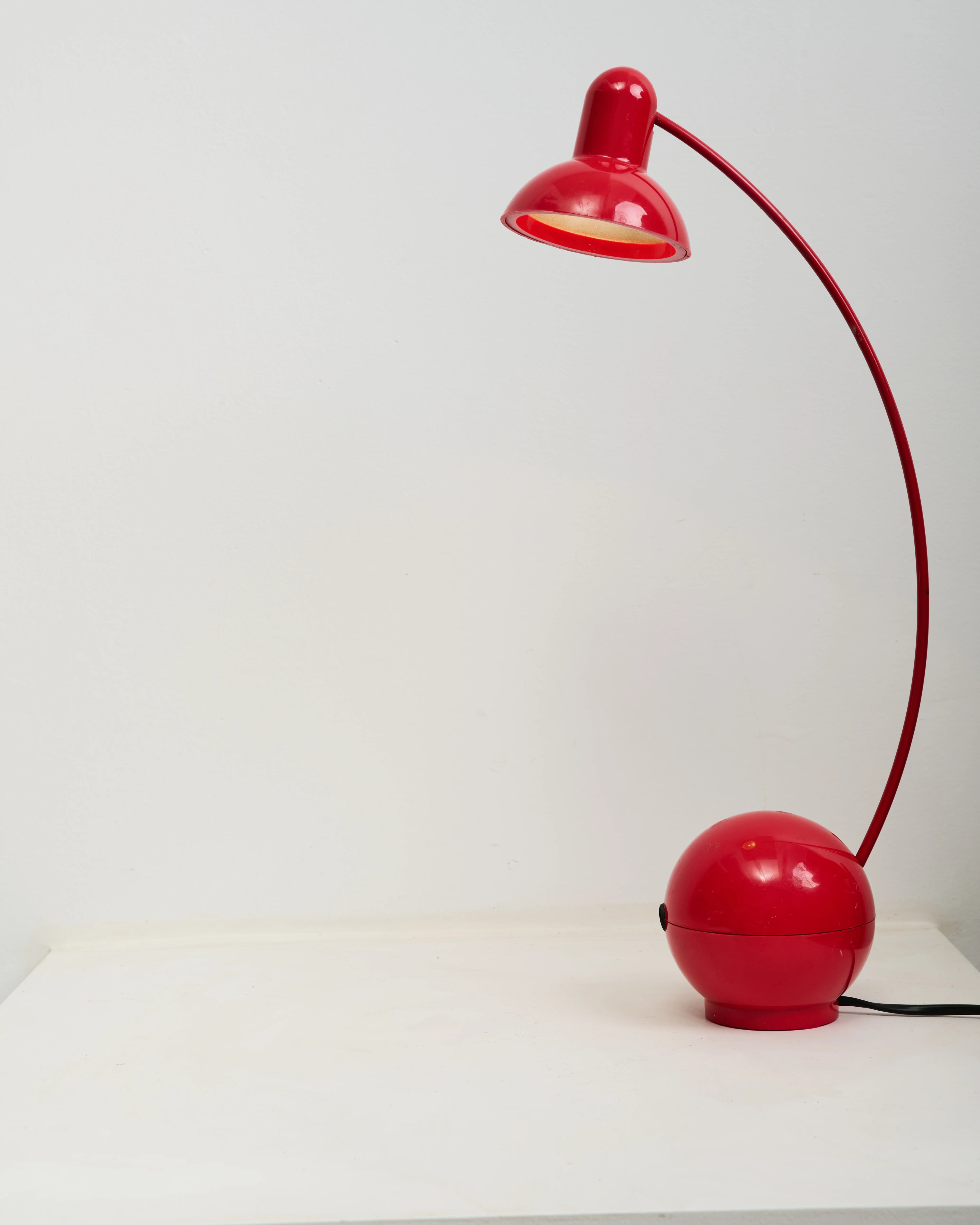 Lampe de bureau Memphis rouge, 1970s