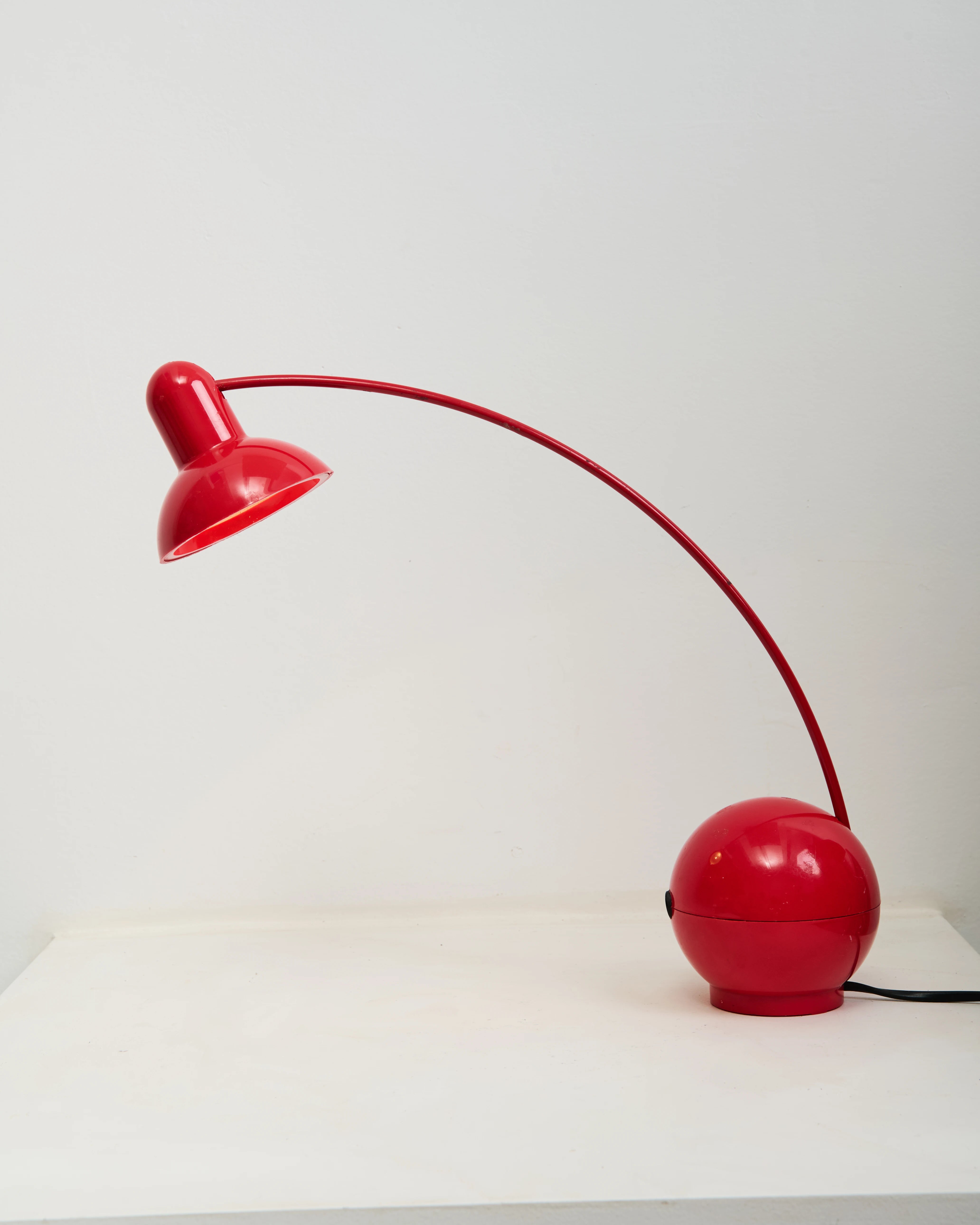 Lampe de bureau Memphis rouge, 1970s