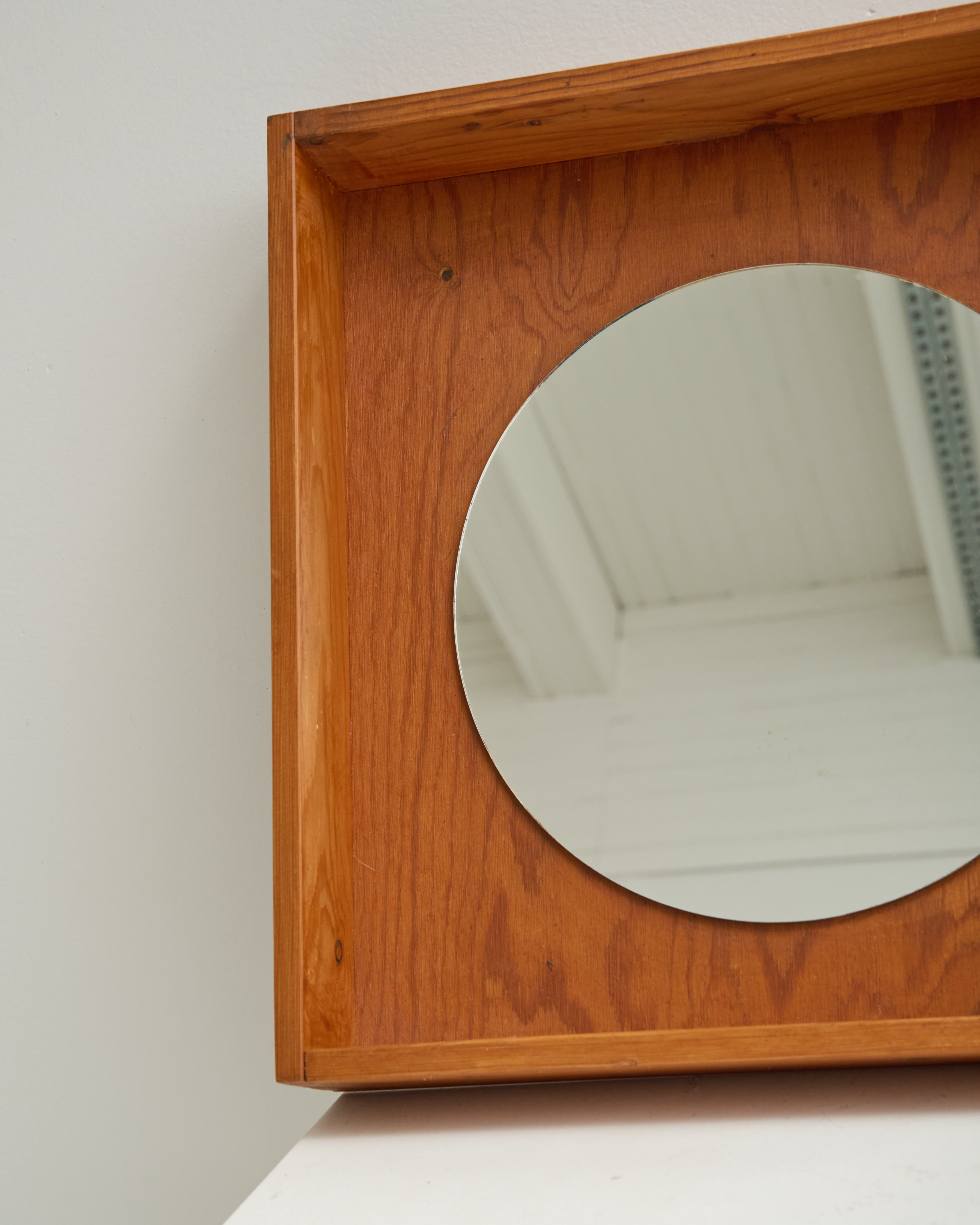 Miroir rond avec structure en bois, 1960s