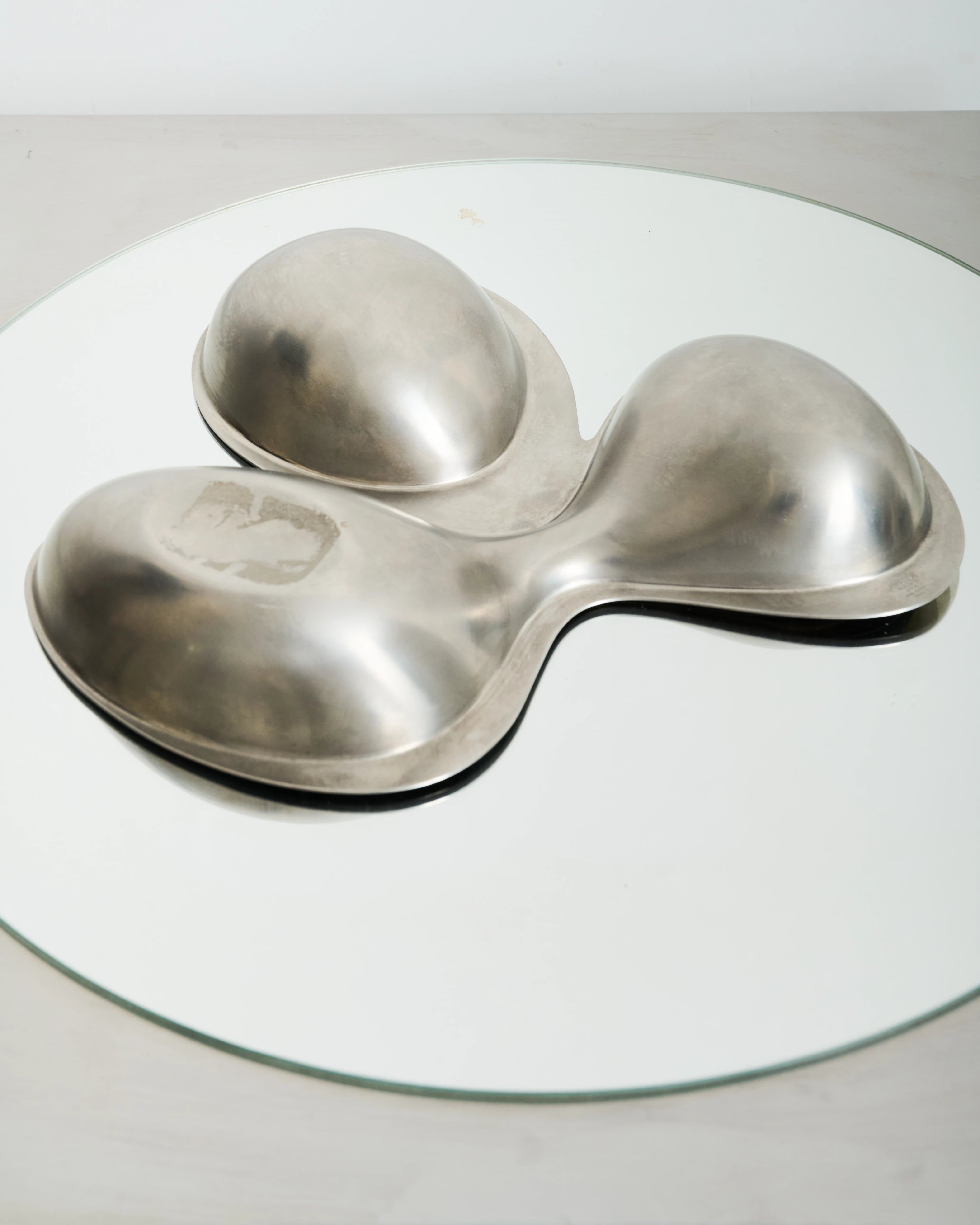 Plat de service apéritif forme Space age, Alessi, 1970-1980