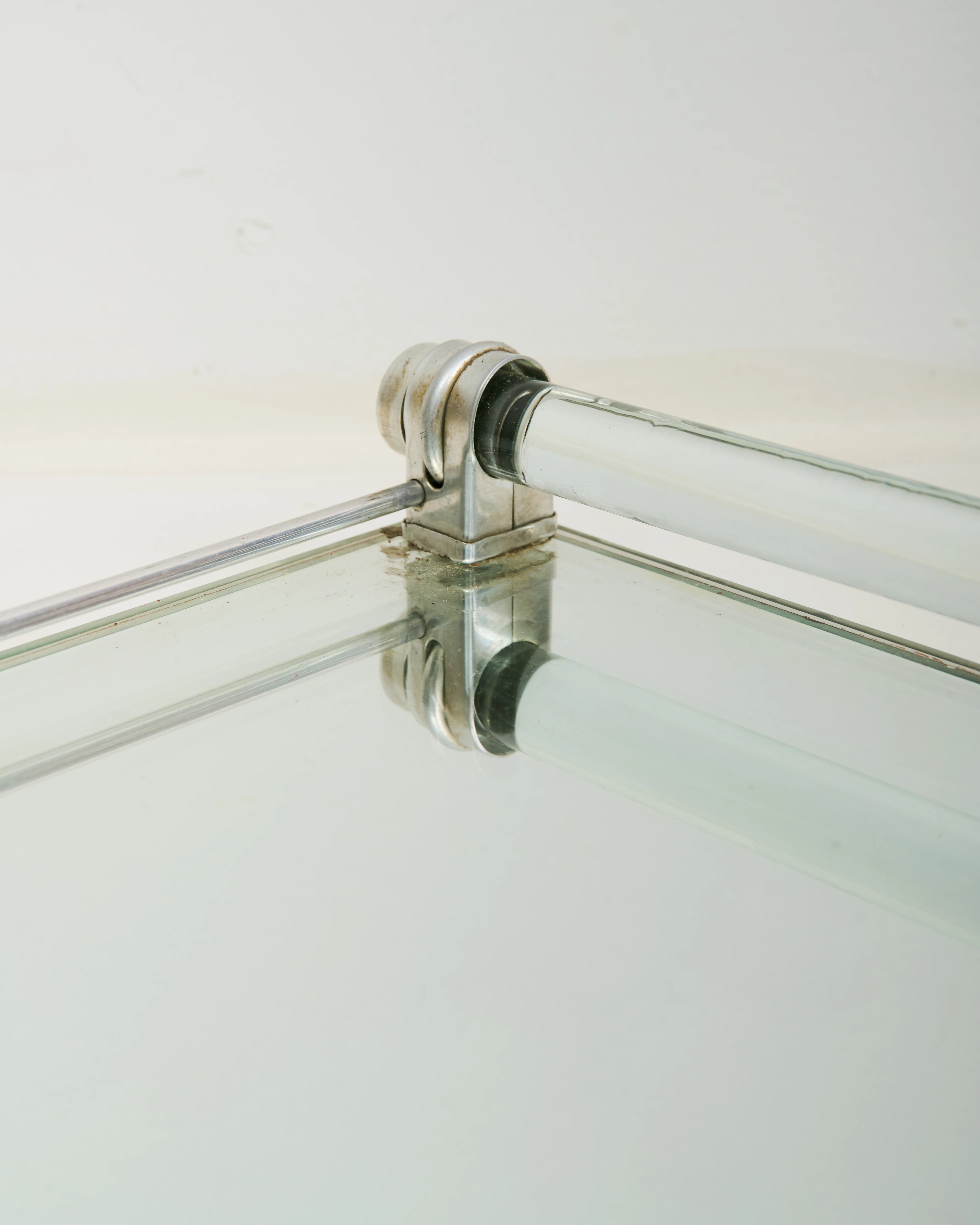 Plateau en miroir et plexiglas, Italie, 1970-1980