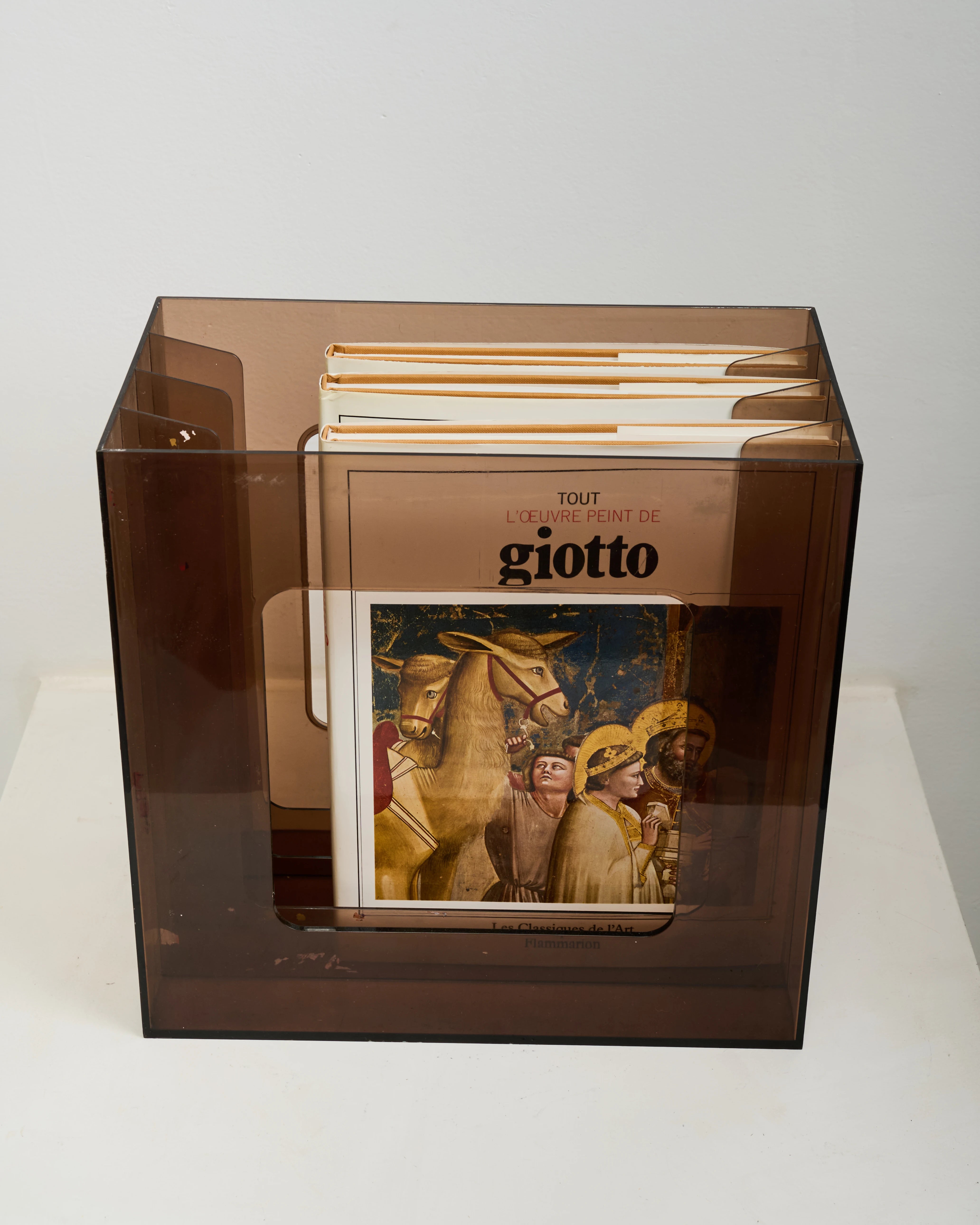 Range vinyles ou magazines, Wittner