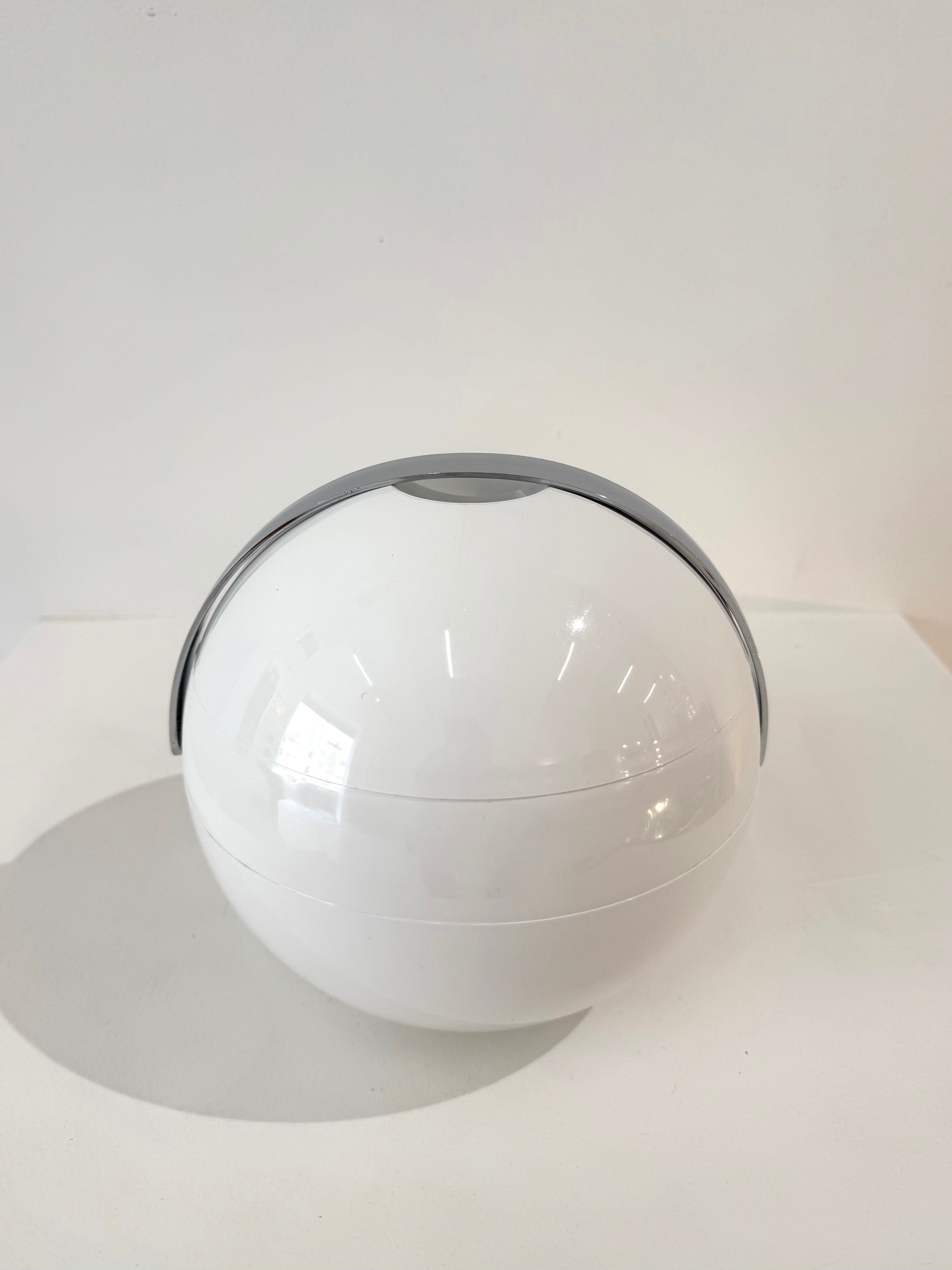 Seau à glace blanc, Paolo Tilche, Guzzini, 1980s.