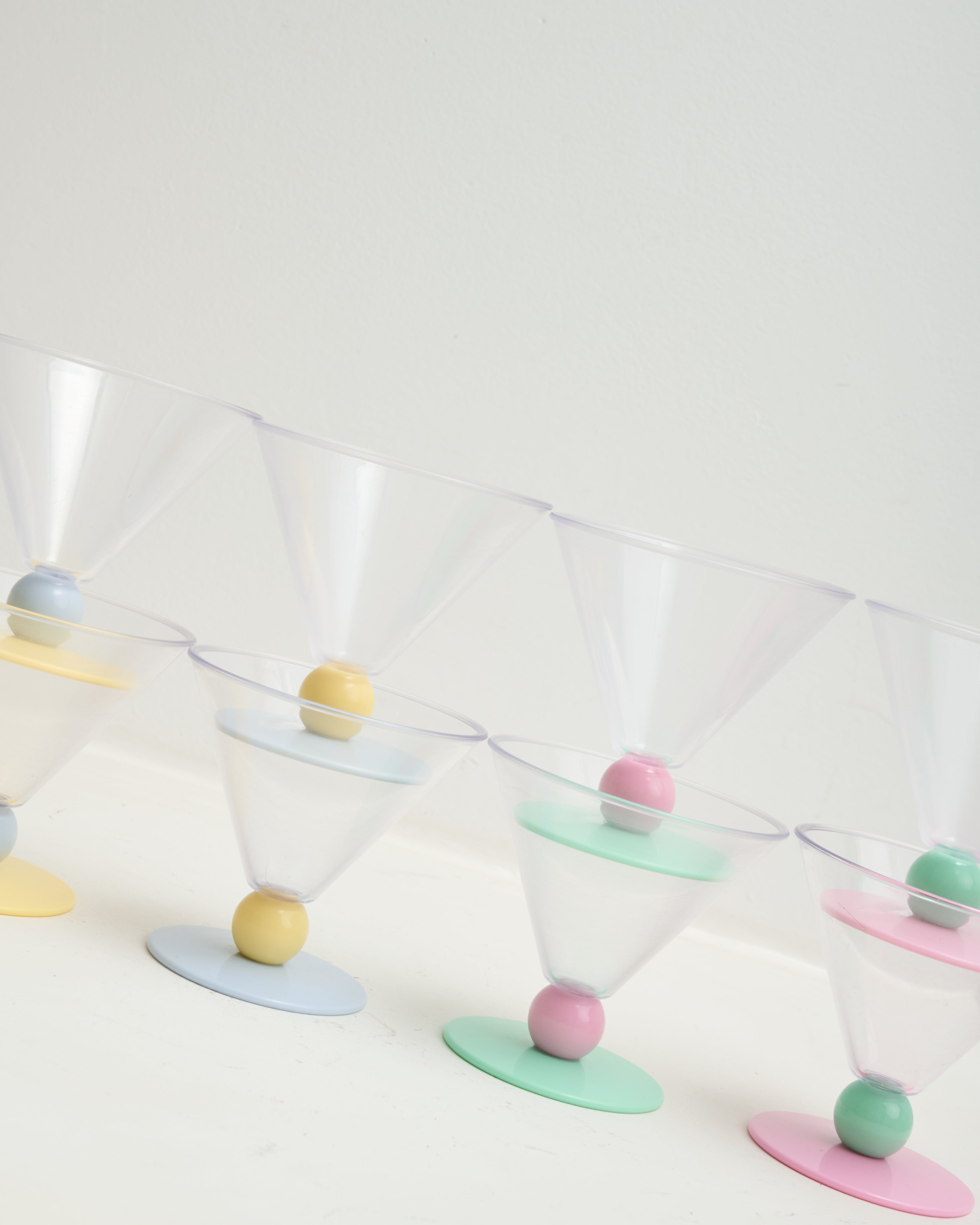 Service à dessert pop en plastique (8), 1980s