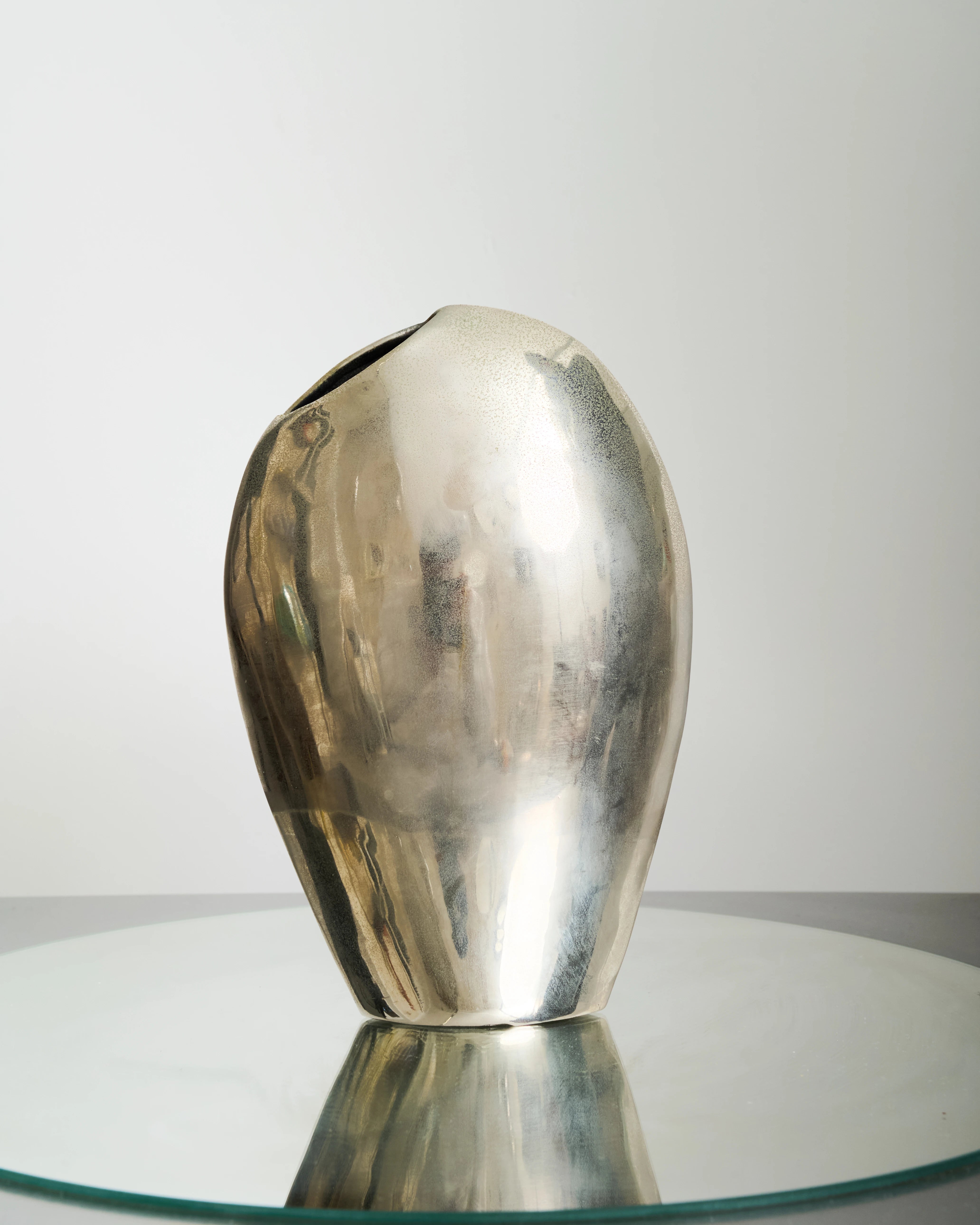 Vase forme organique "Cactus" en fonte d'aluminium, 1970