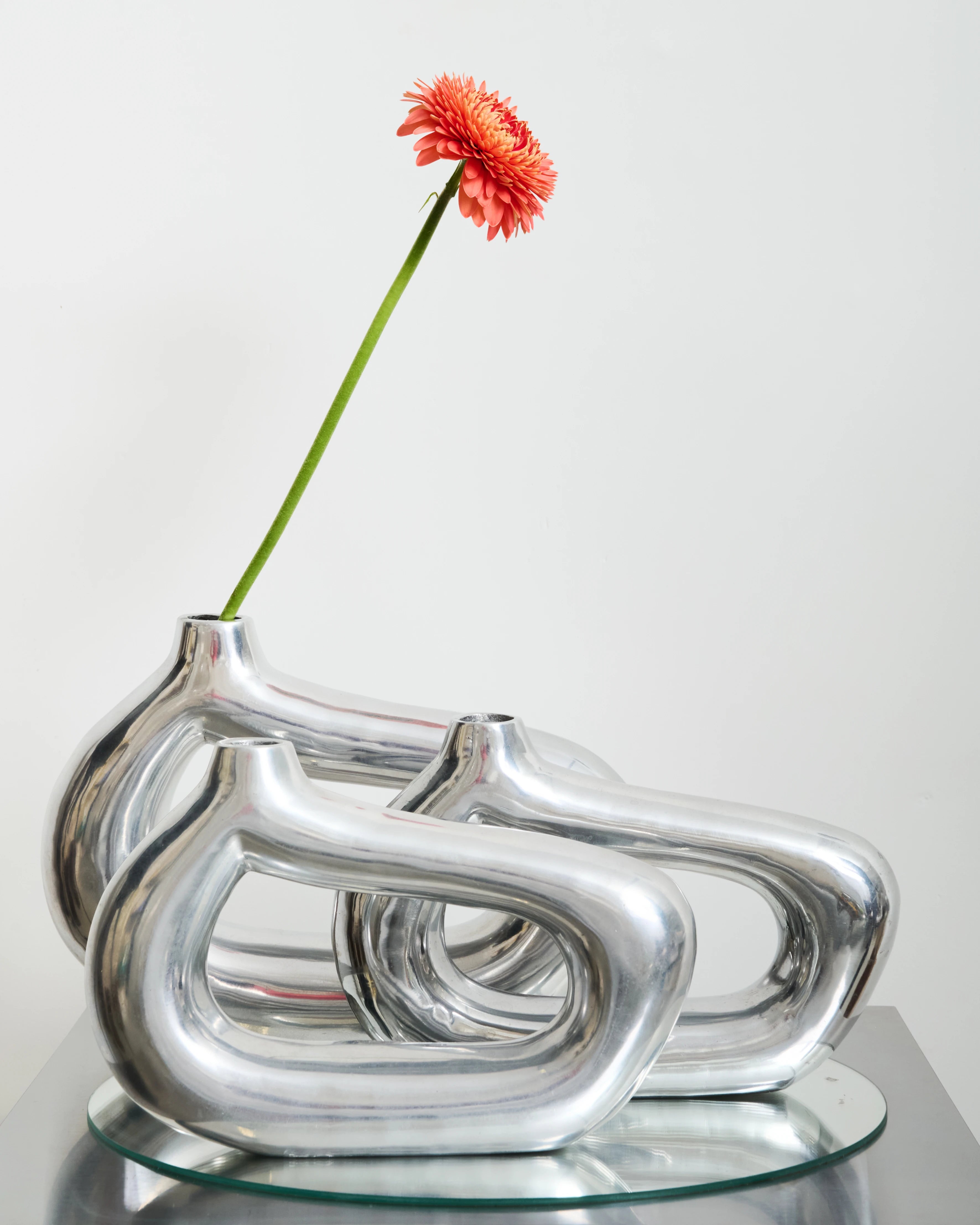Vase en fonte d'aluminium forme libre (petit), 1970s