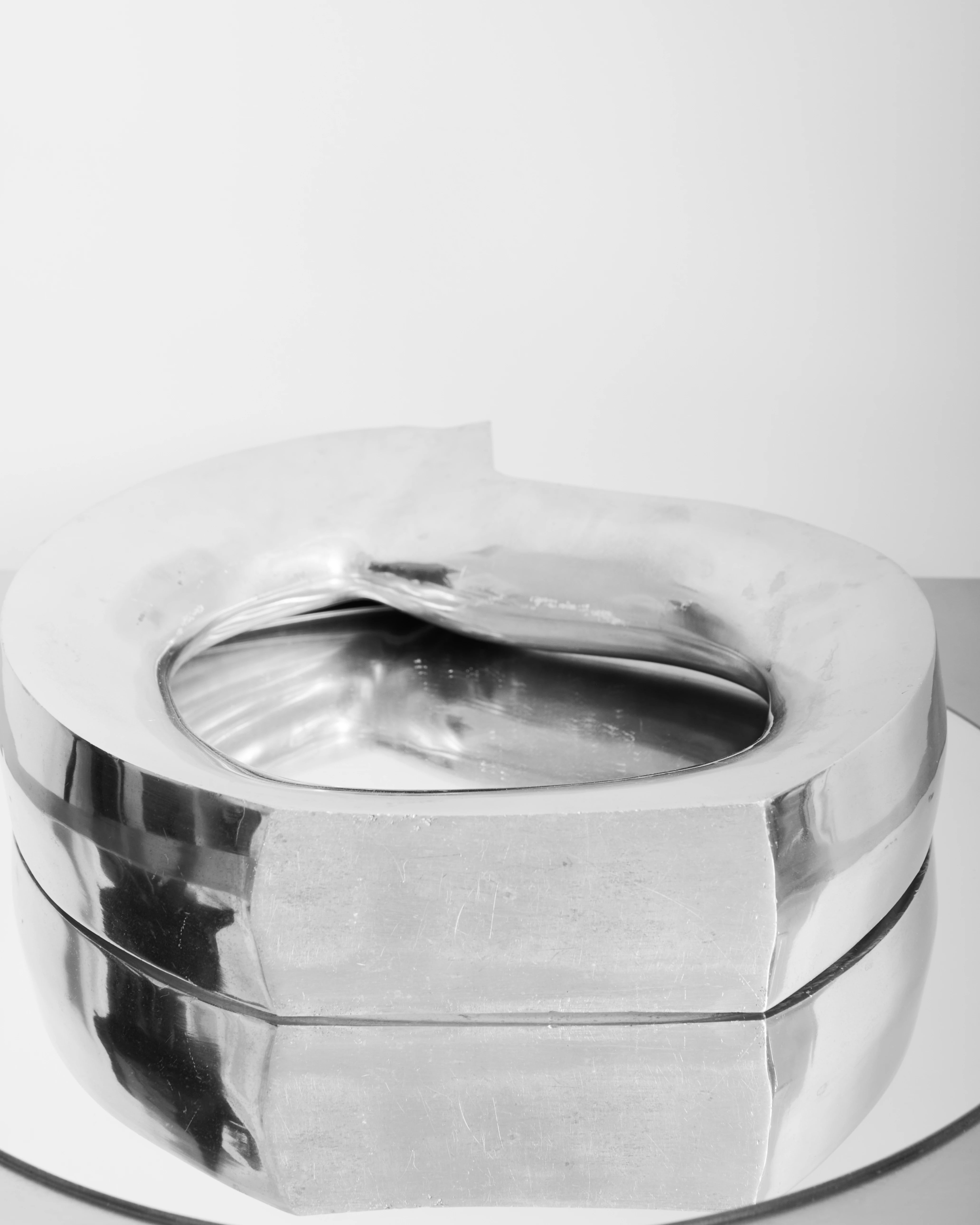 Vase en fonte d'aluminium "Goutte" (grand), 1970s