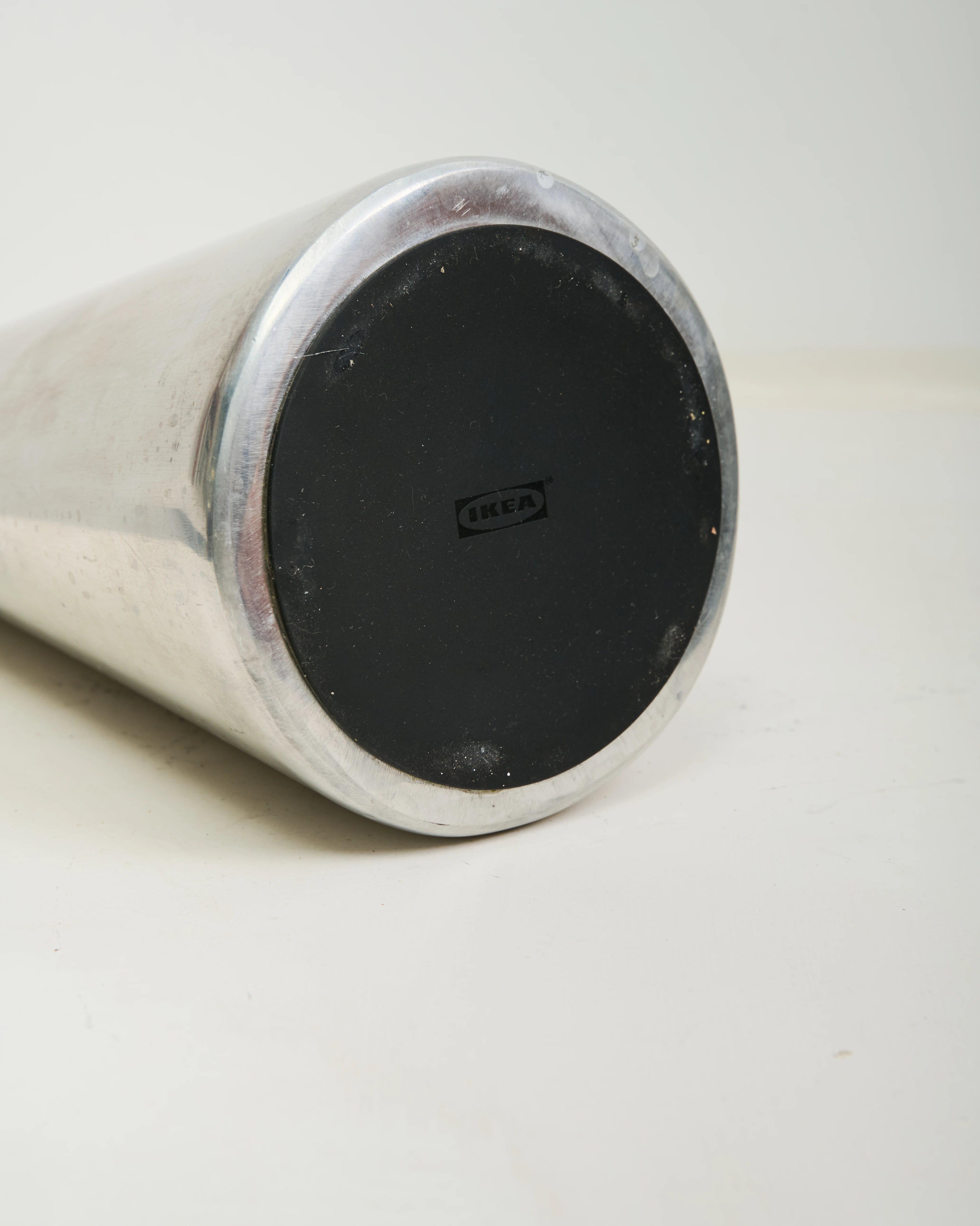 "Volcan" vase in cast aluminum, Ikea, 1980-1990