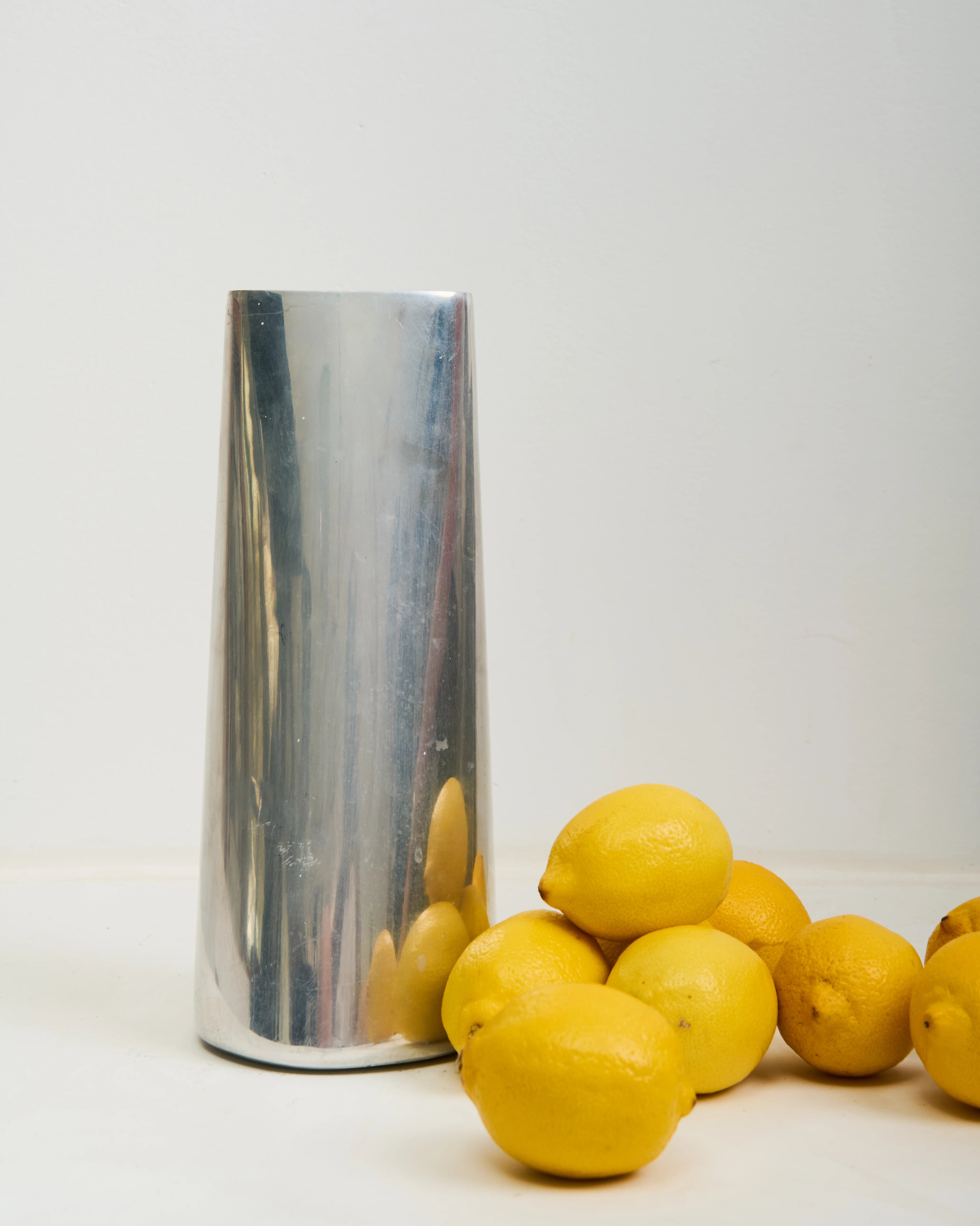 "Volcan" vase in cast aluminum, Ikea, 1980-1990