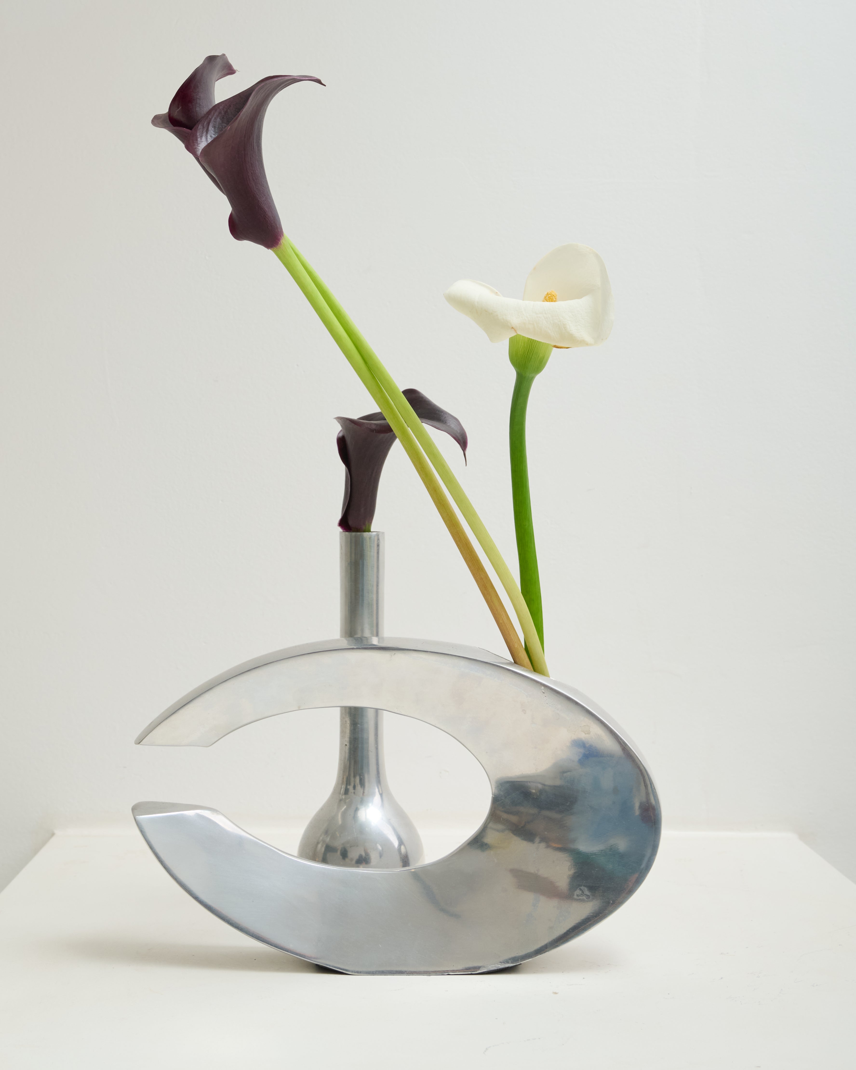 Cast aluminum vase in "C" shape, space age, 1970-1980