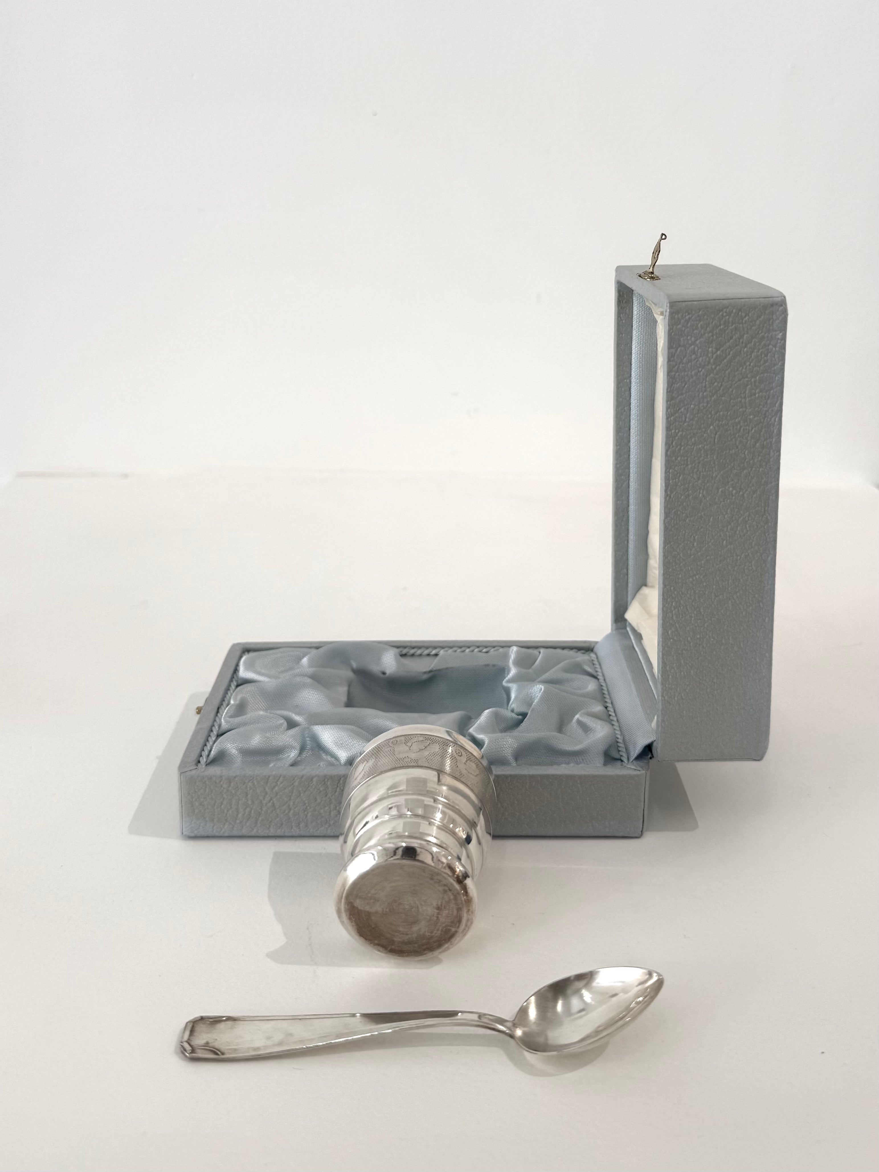 Coffret de naissance en métal argenté