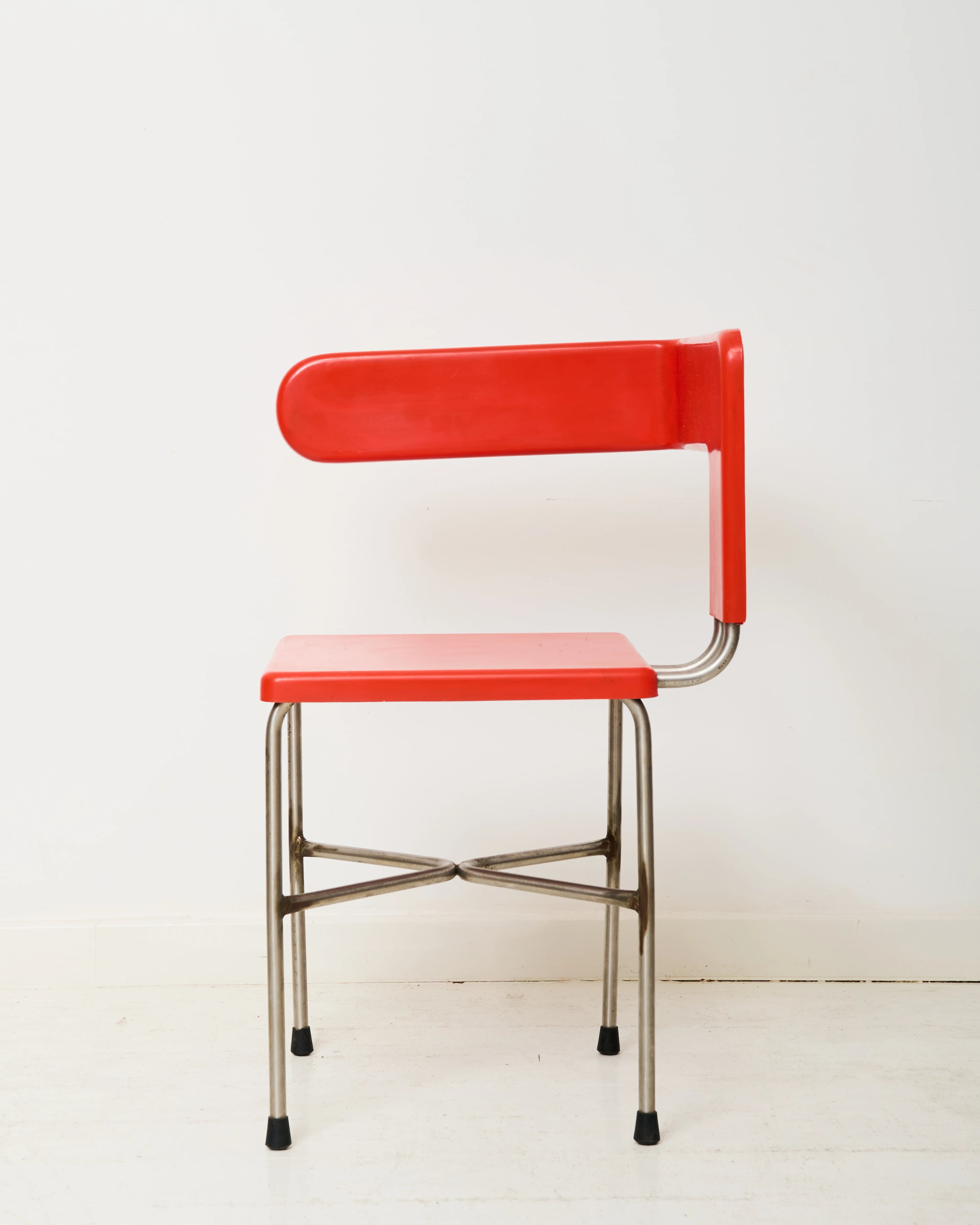 Chaises asymétriques (4), post-moderne, Italie, 1980s