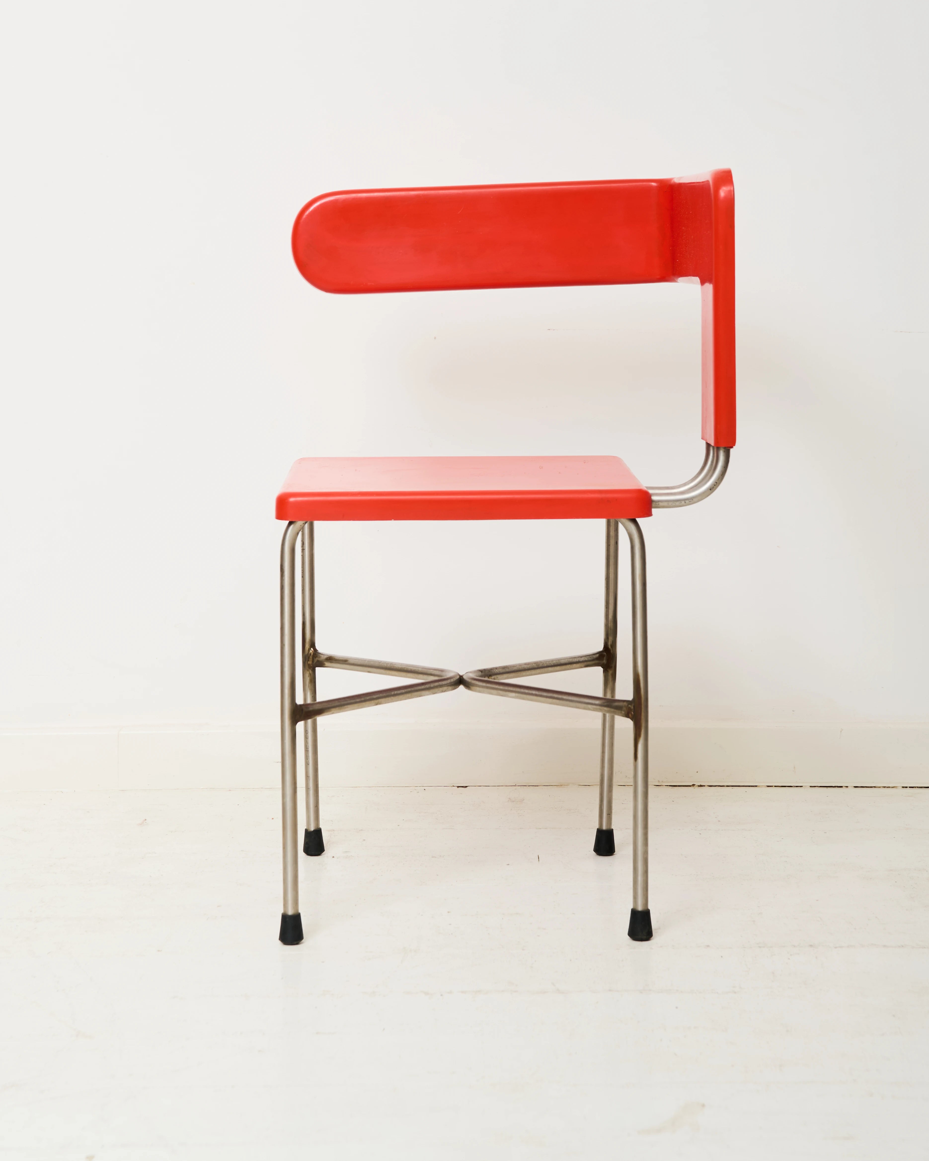 Chaises asymétriques (4), post-moderne, Italie, 1980s