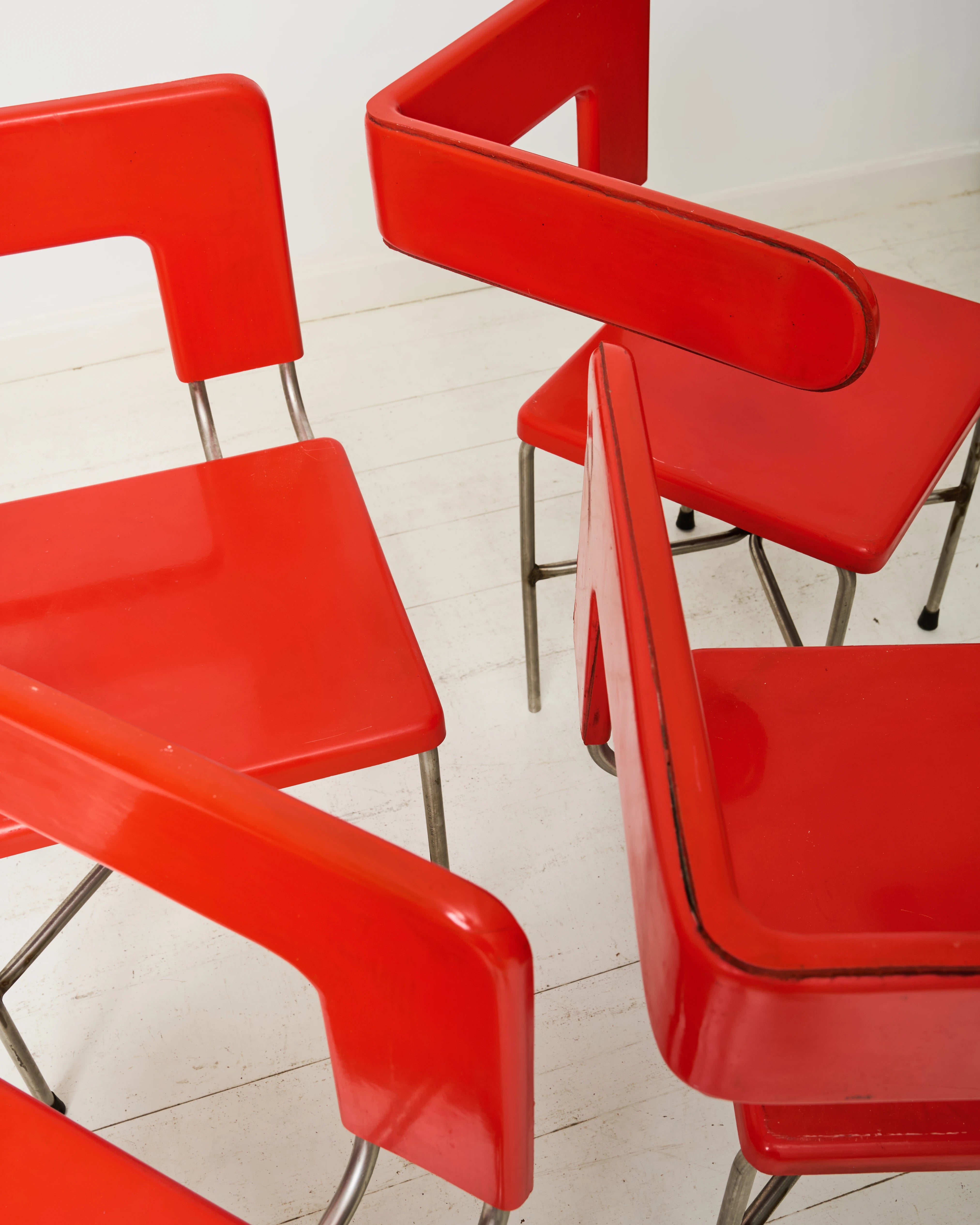 Chaises asymétriques (4), post-moderne, Italie, 1980s