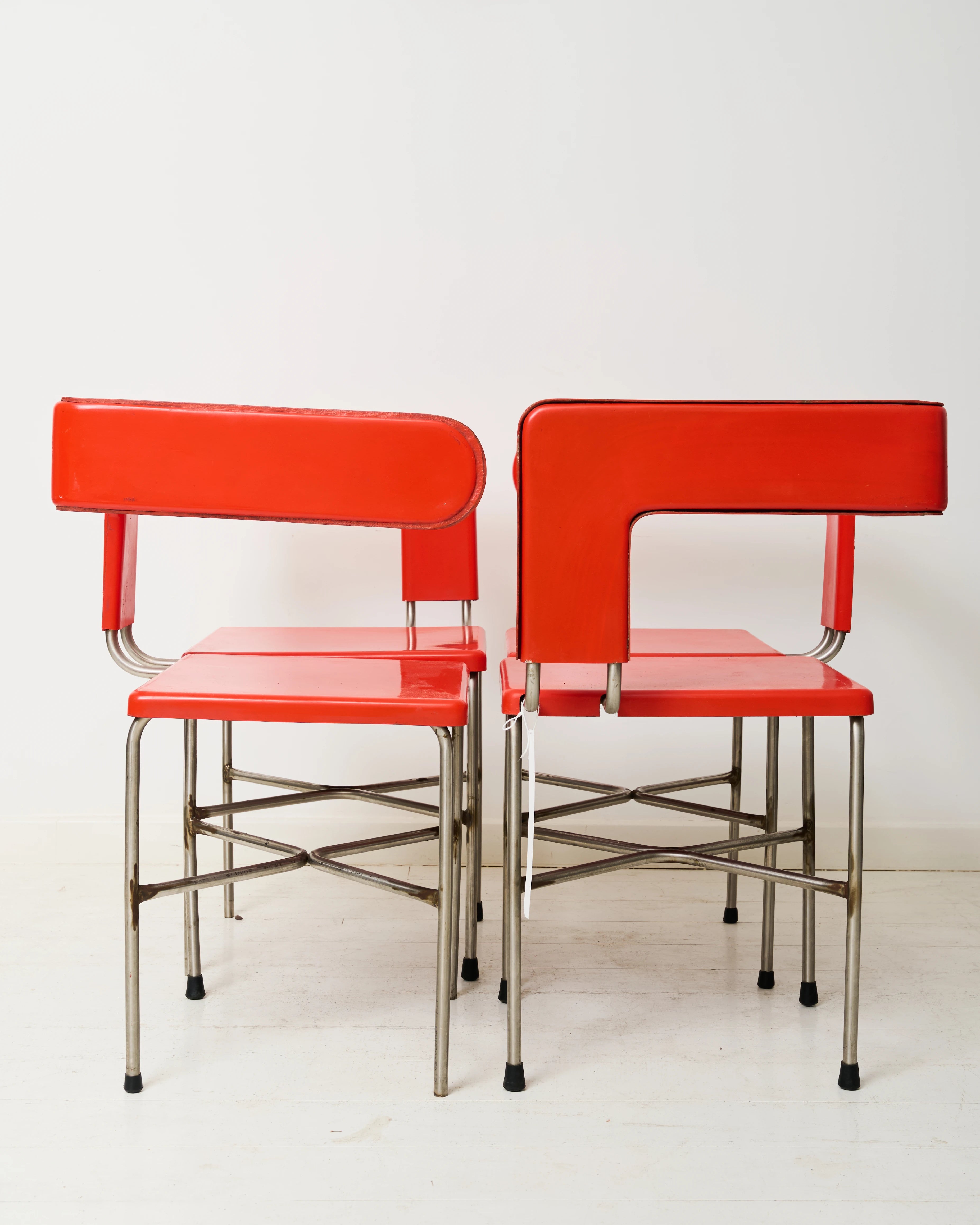 Chaises asymétriques (4), post-moderne, Italie, 1980s