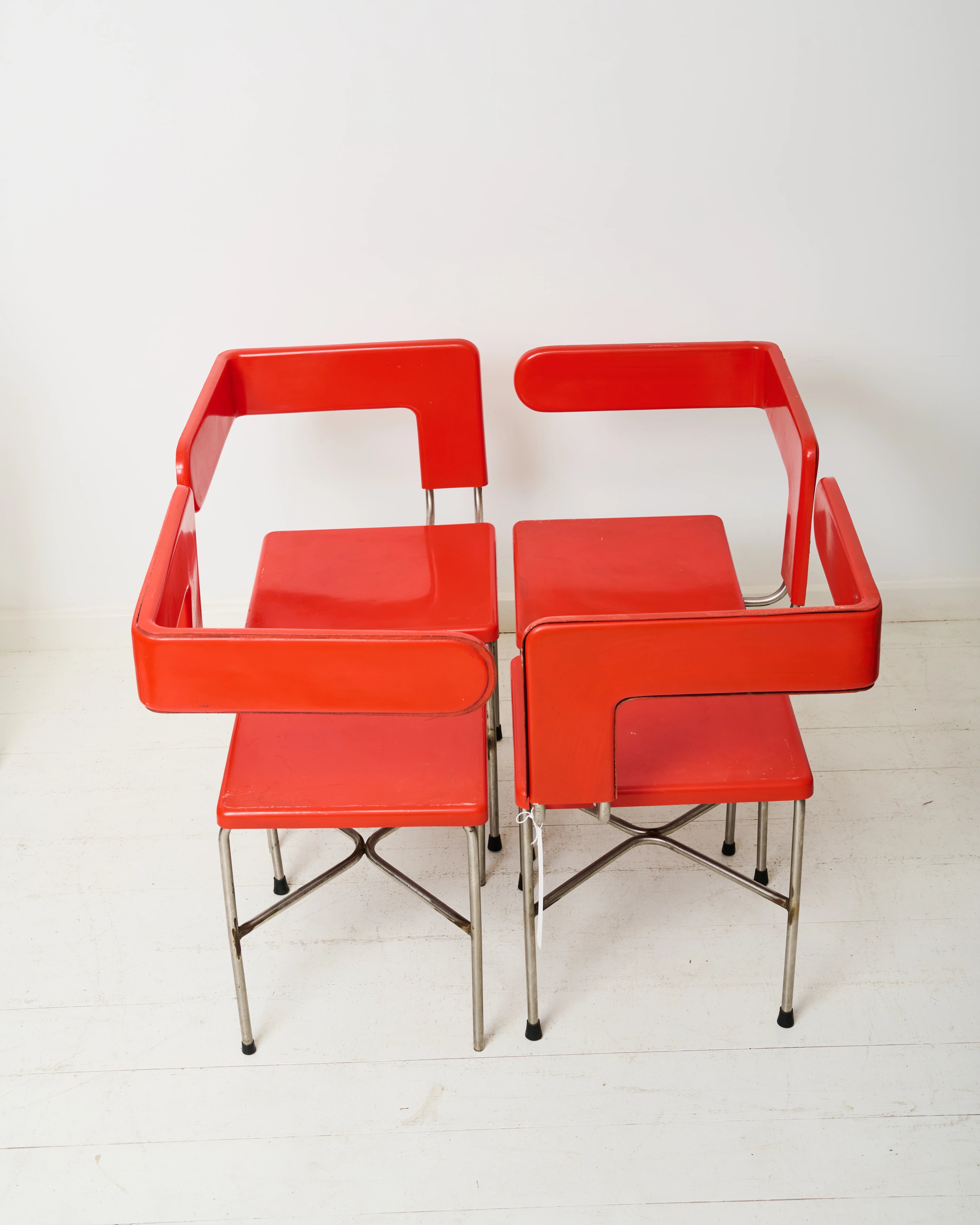 Chaises asymétriques (4), post-moderne, Italie, 1980s
