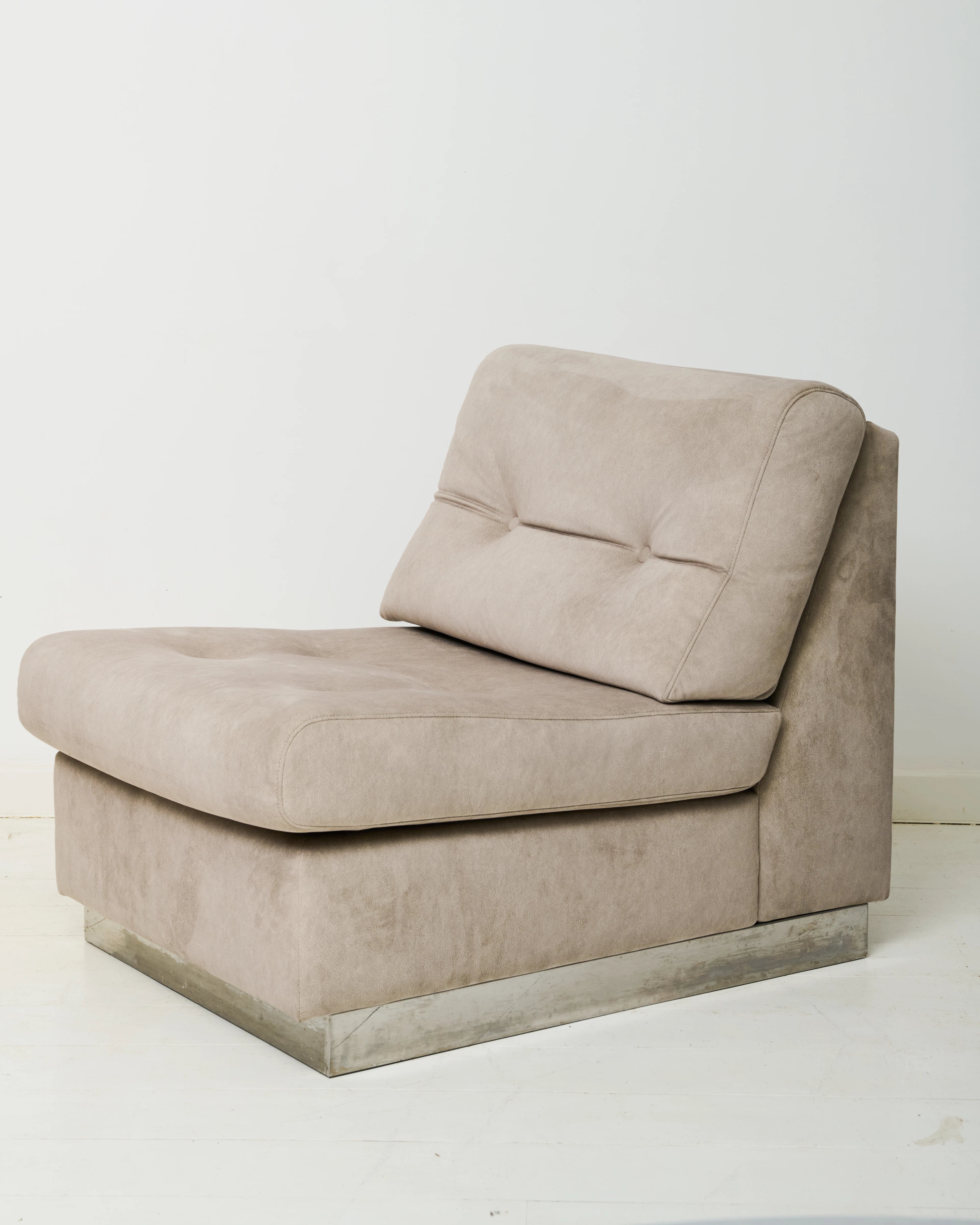 Chauffeuse grise, Jacques Charpentier, Roche Bobois, 1970s