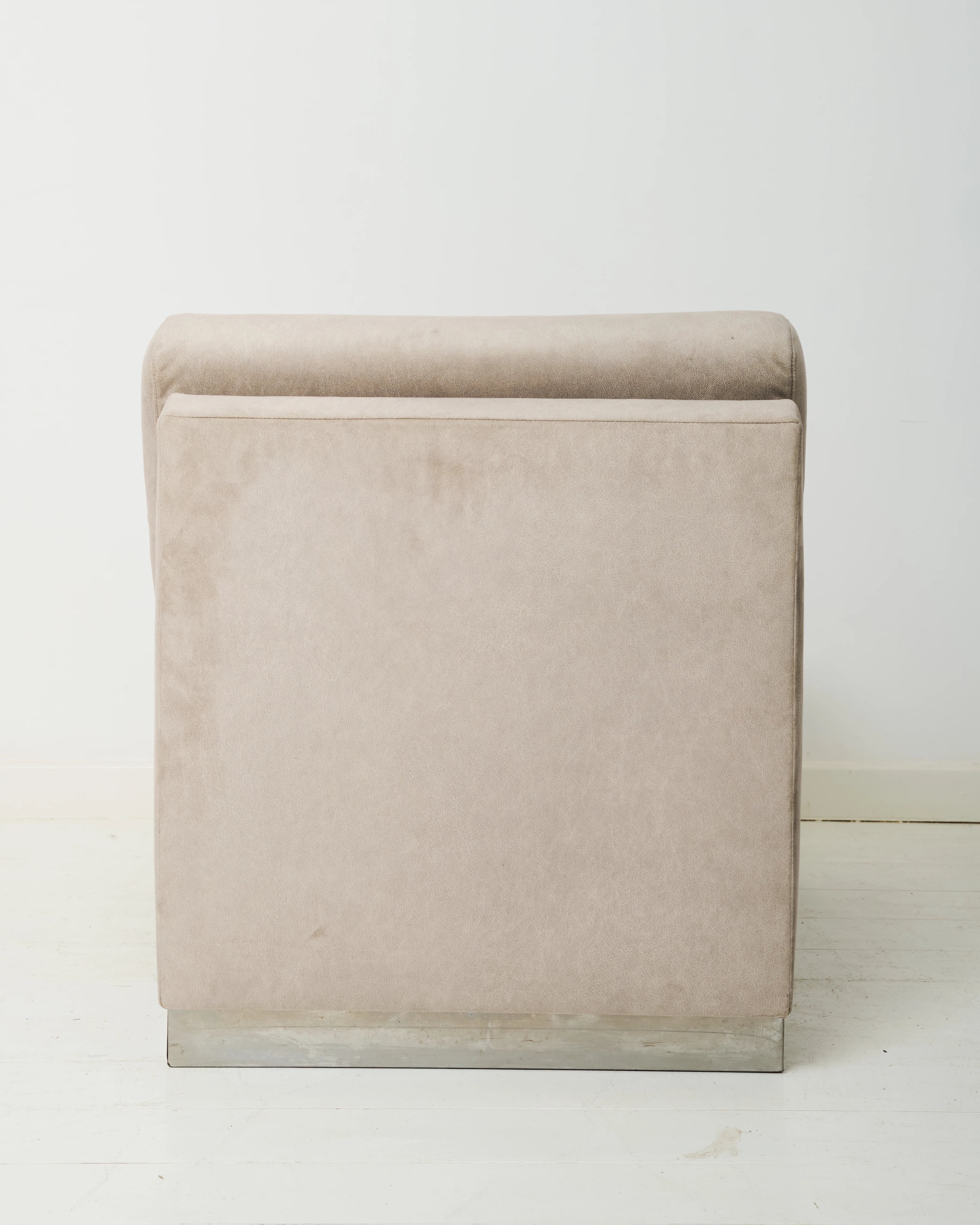 Chauffeuse grise, Jacques Charpentier, Roche Bobois, 1970s