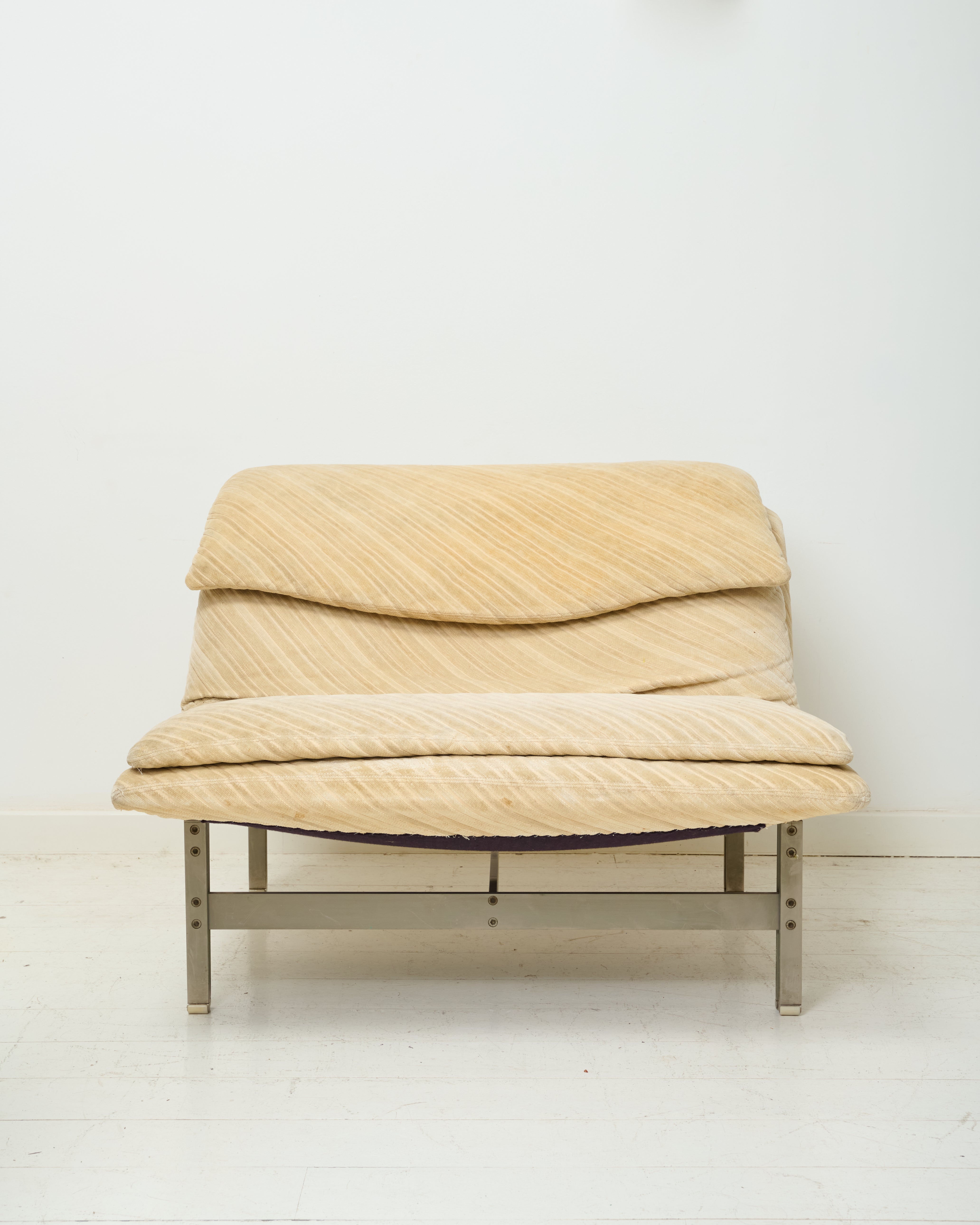 Chauffeuse "Wave", Giovanni Offredi, Saporiti, 1970s