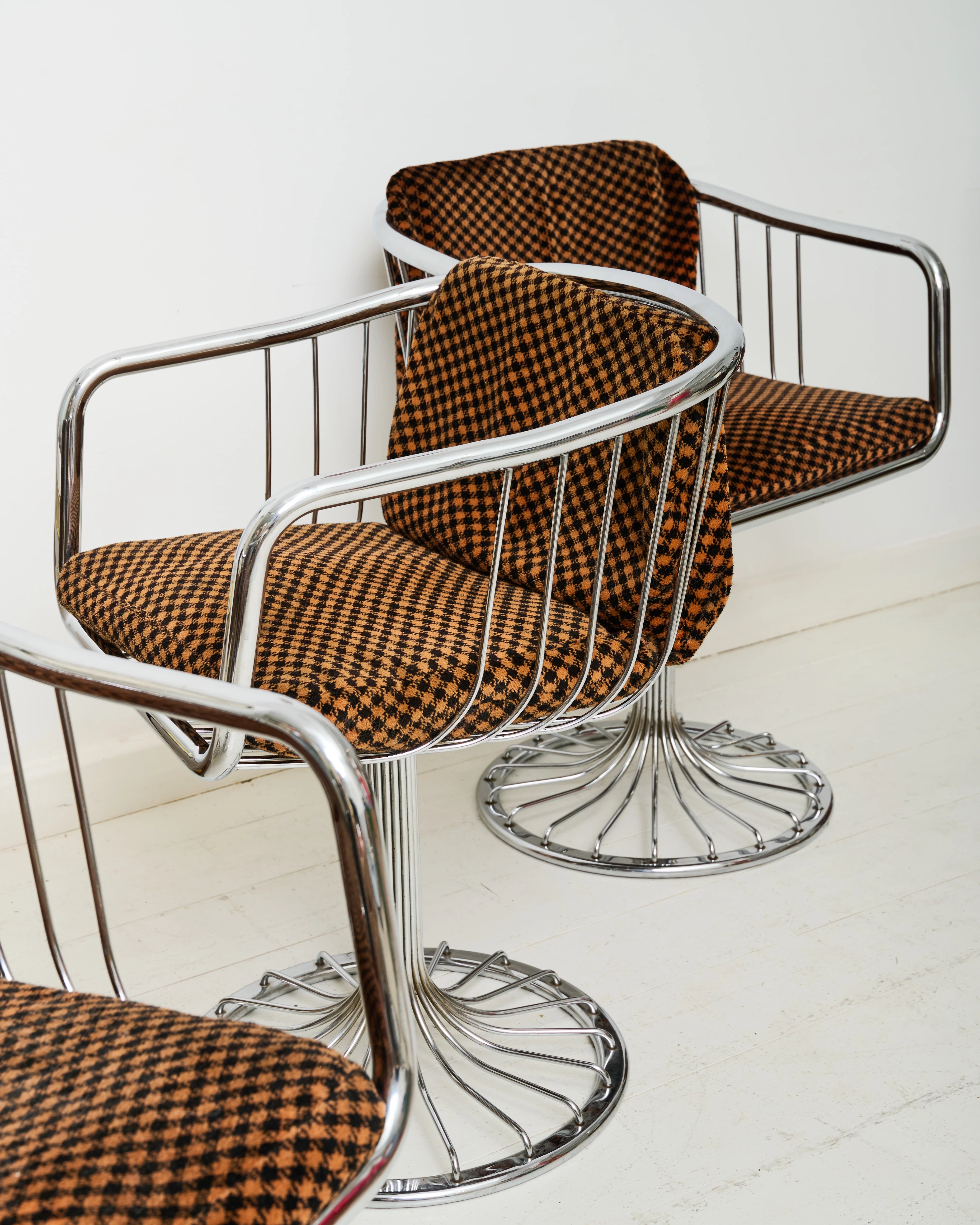 Paire de fauteuils tulipe, dlg Gastone Rinaldi, 1970s