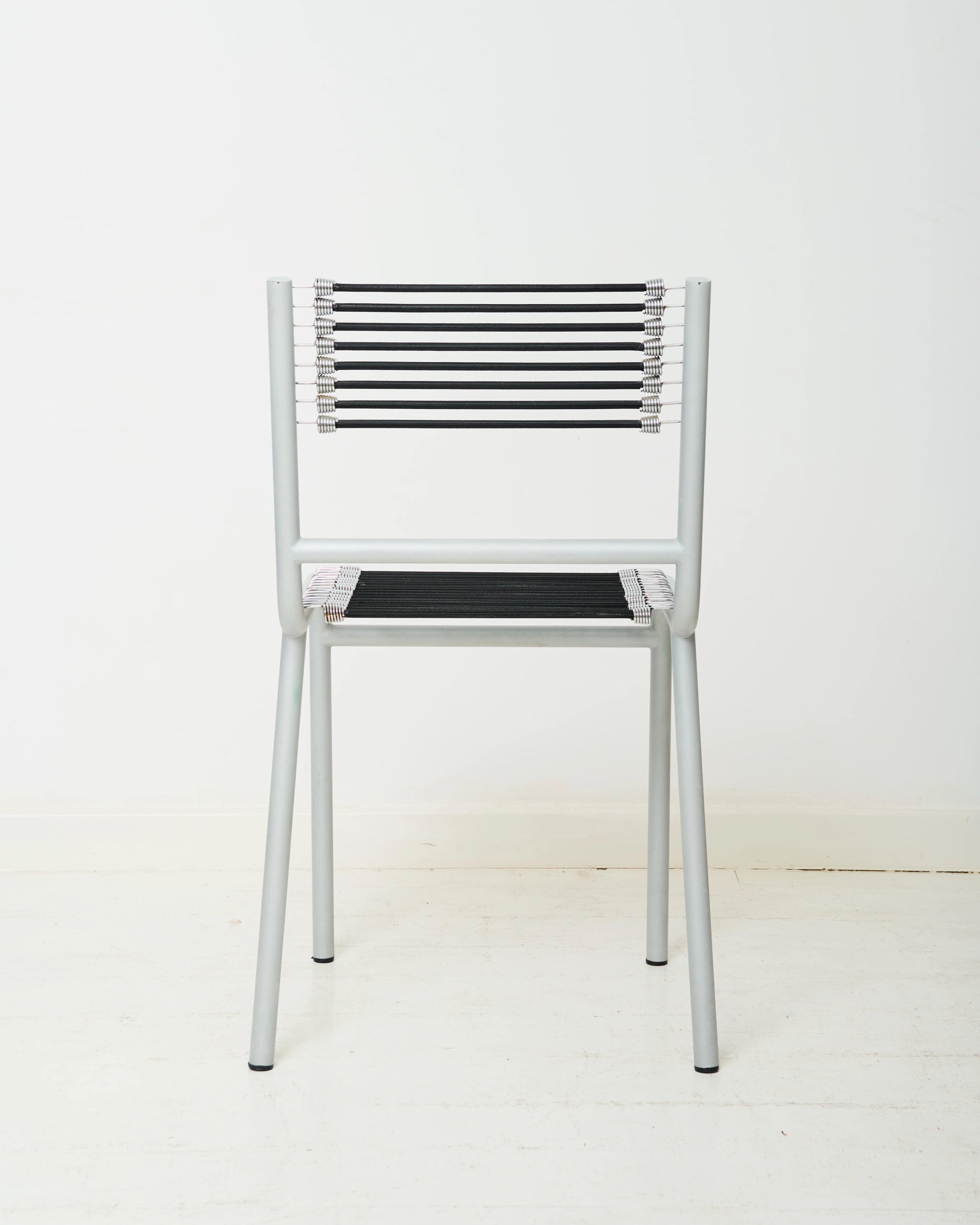 Paire de chaises "Sandow" grises (1 sur 3), René Herbst, 1980s