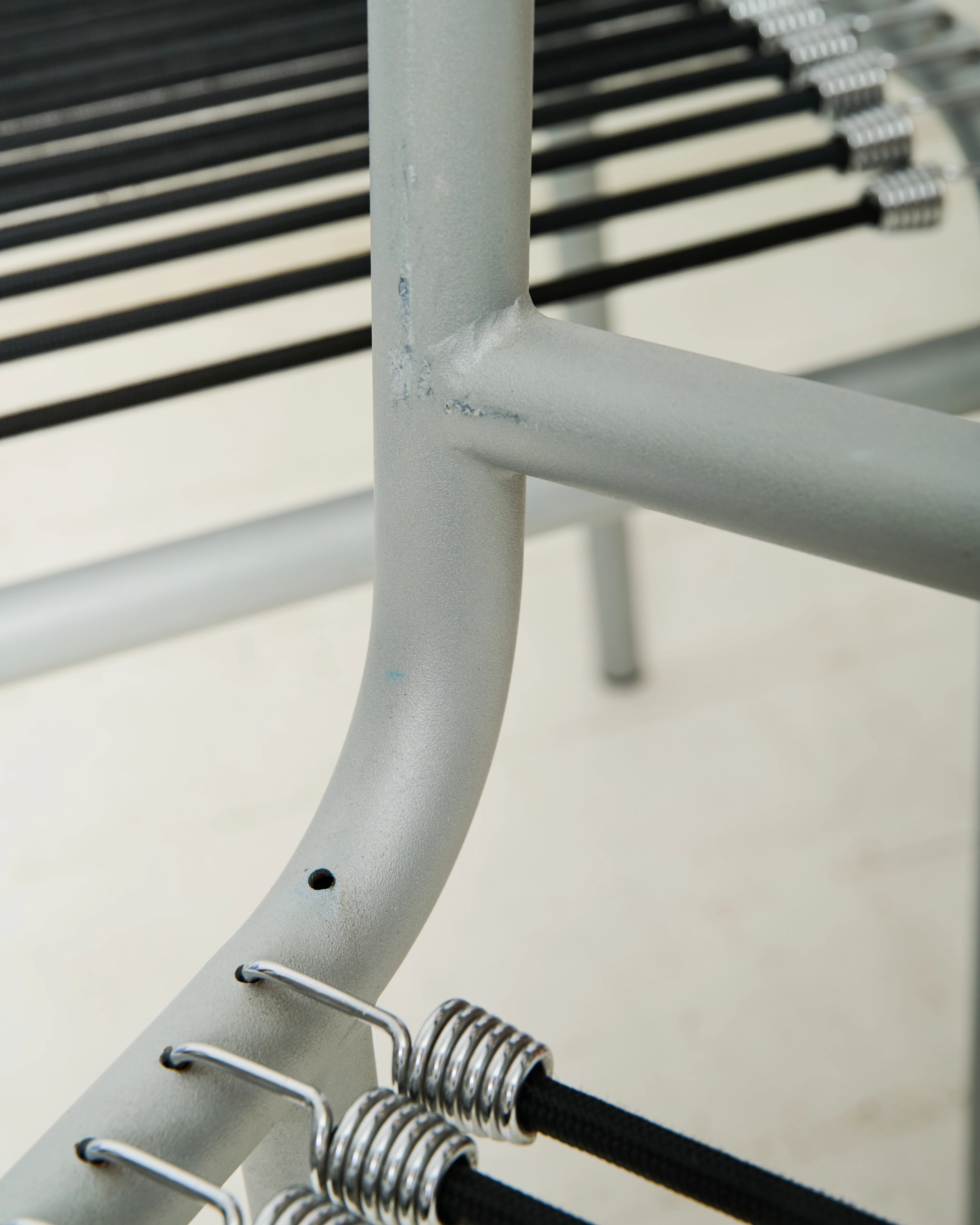 Paire de chaises "Sandow" grises (1 sur 3), René Herbst, 1980s