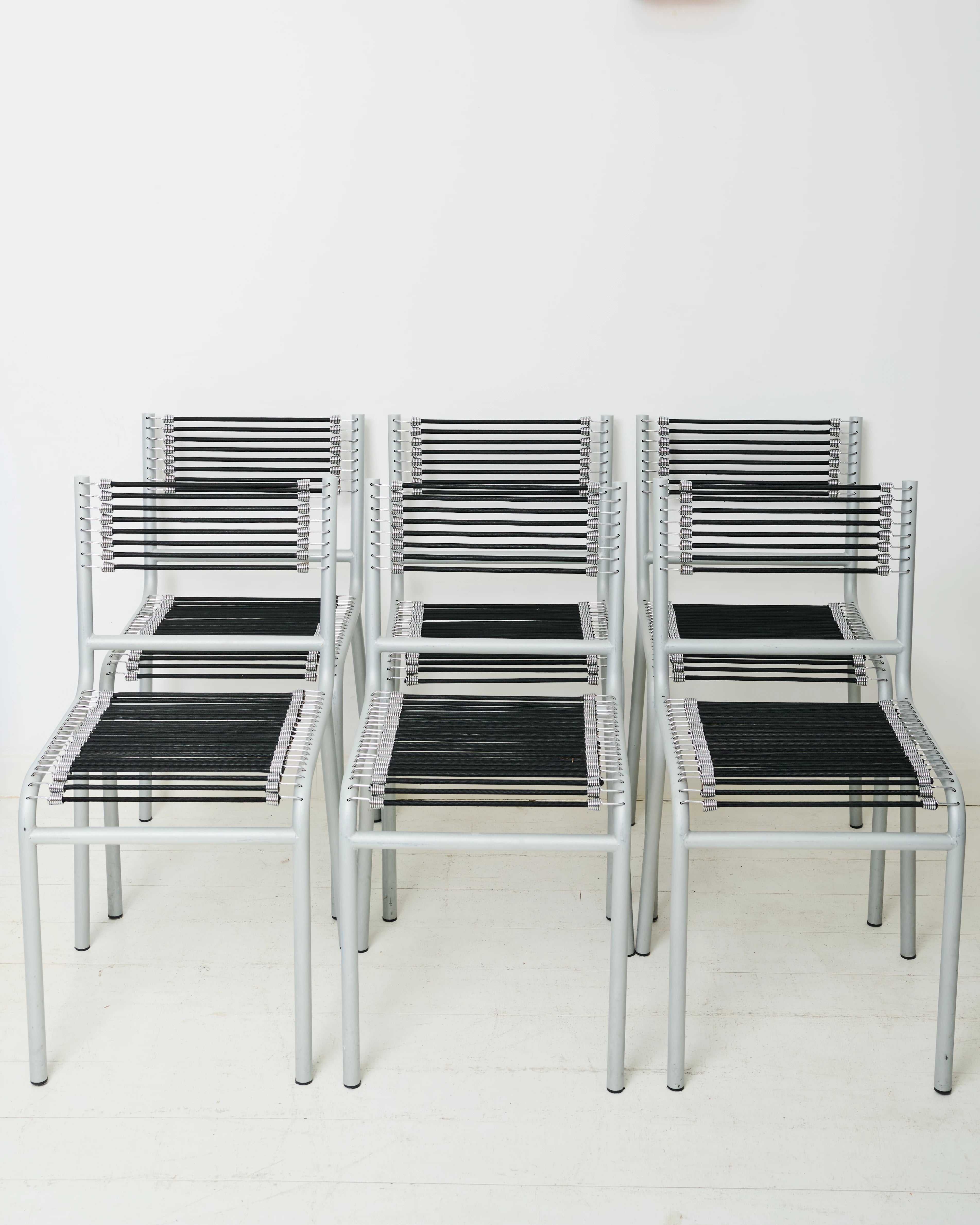 Paire de chaises "Sandow" grises (1 sur 3), René Herbst, 1980s