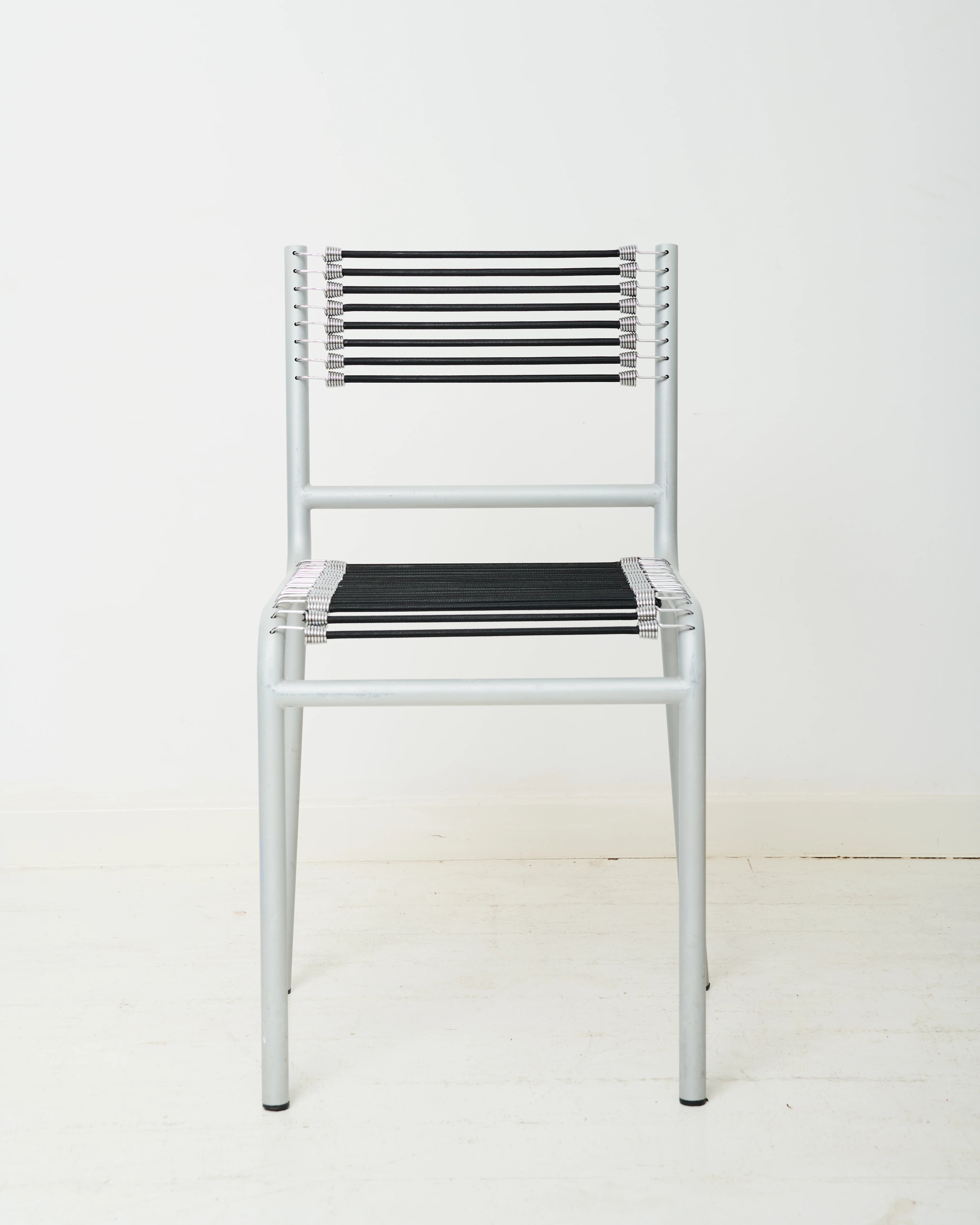 Paire de chaises "Sandow" grises (1 sur 3), René Herbst, 1980s