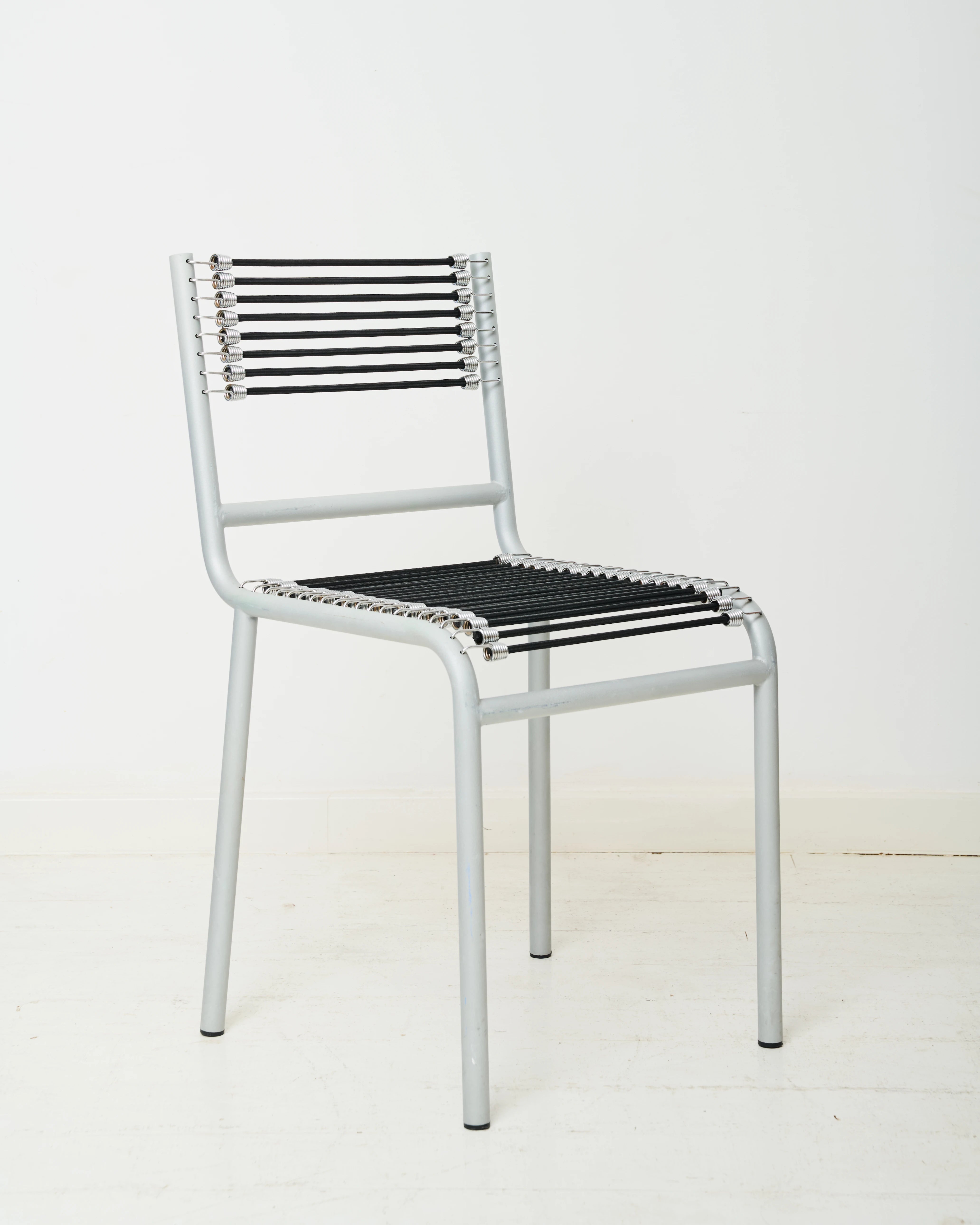 Paire de chaises "Sandow" grises (1 sur 3), René Herbst, 1980s