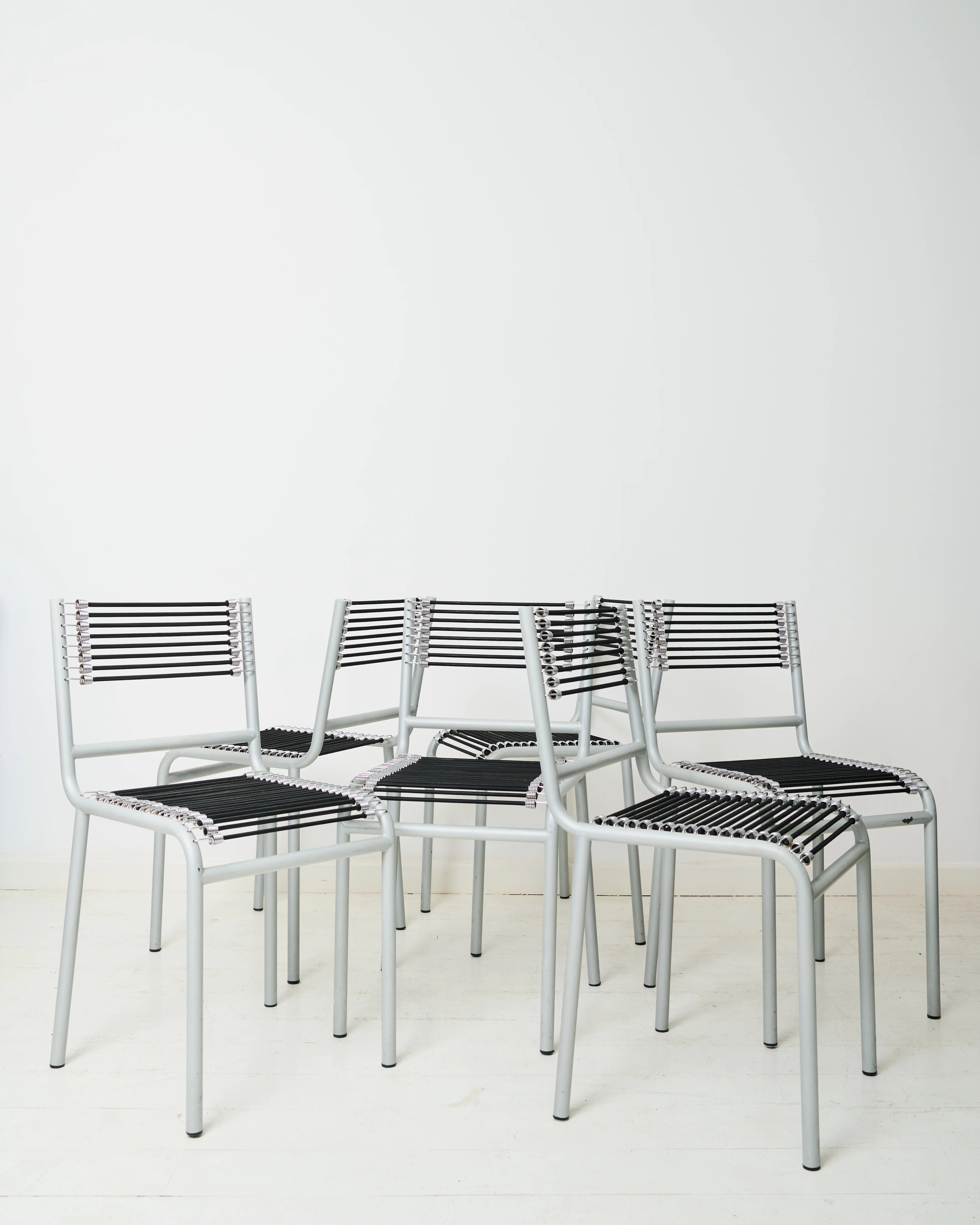 Paire de chaises "Sandow" grises (1 sur 3), René Herbst, 1980s