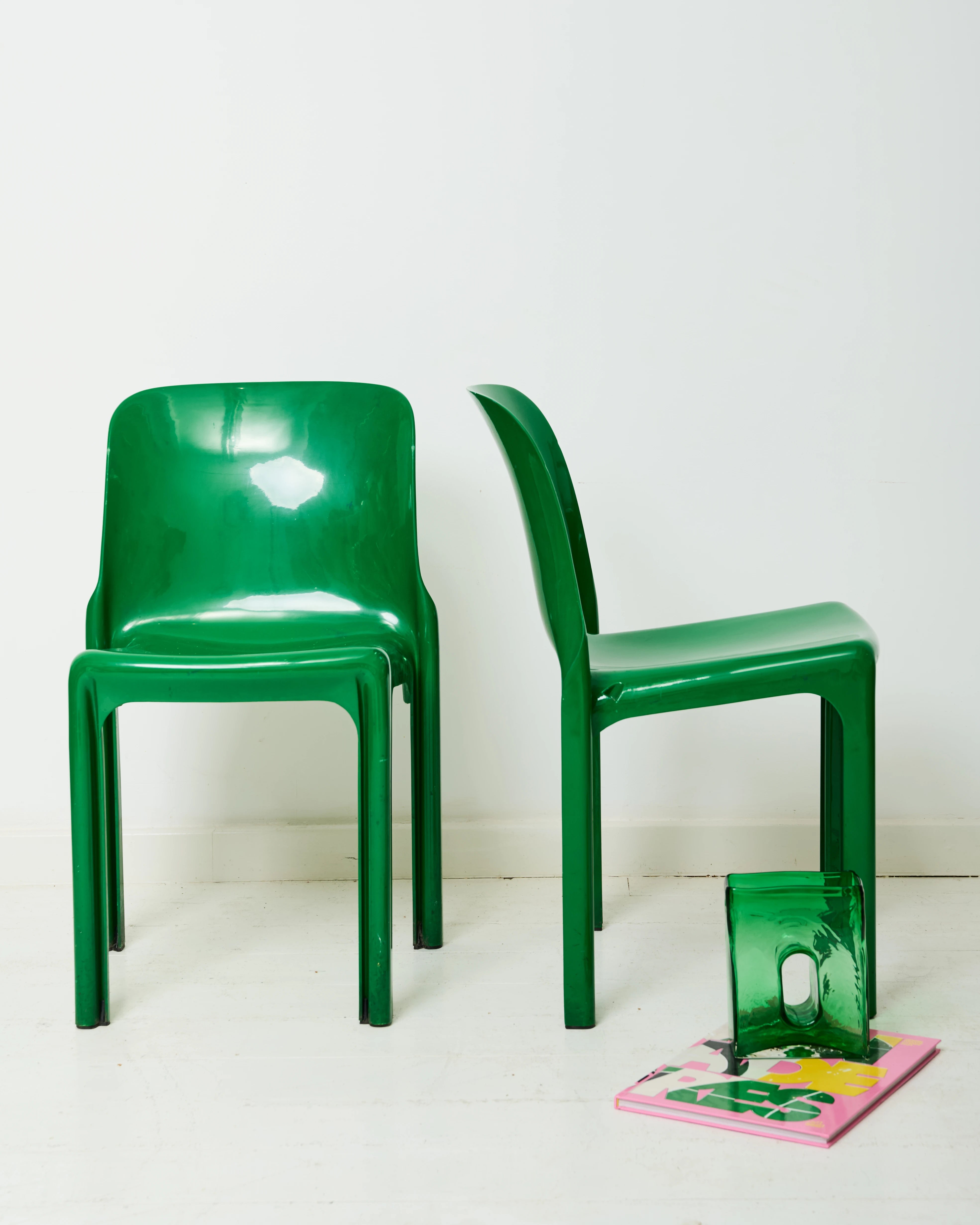 Paire de chaises "Selene" vertes, Vico Magistretti, Artemide, 1968