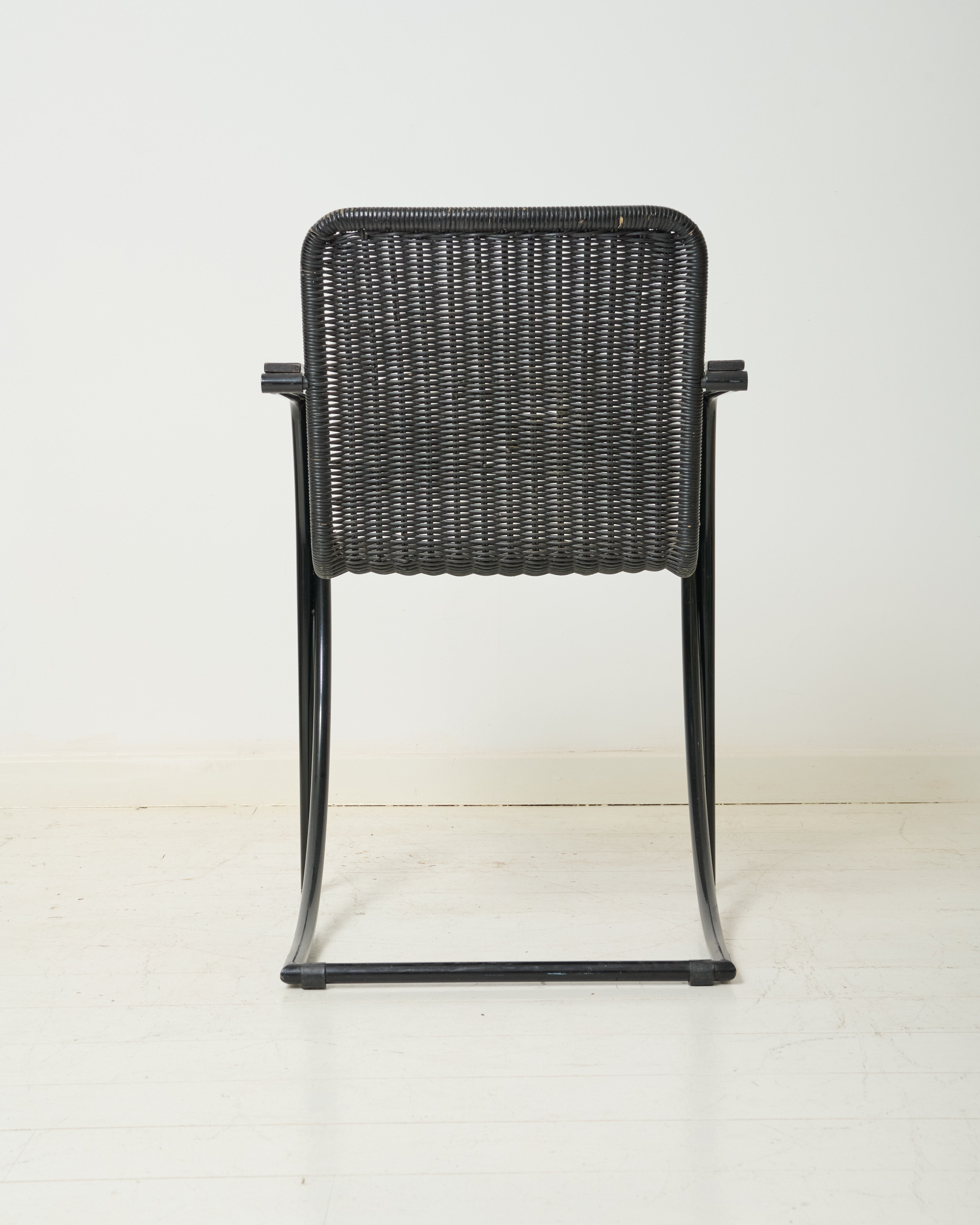 Fauteuil cantilever (1 sur 2), 1980s