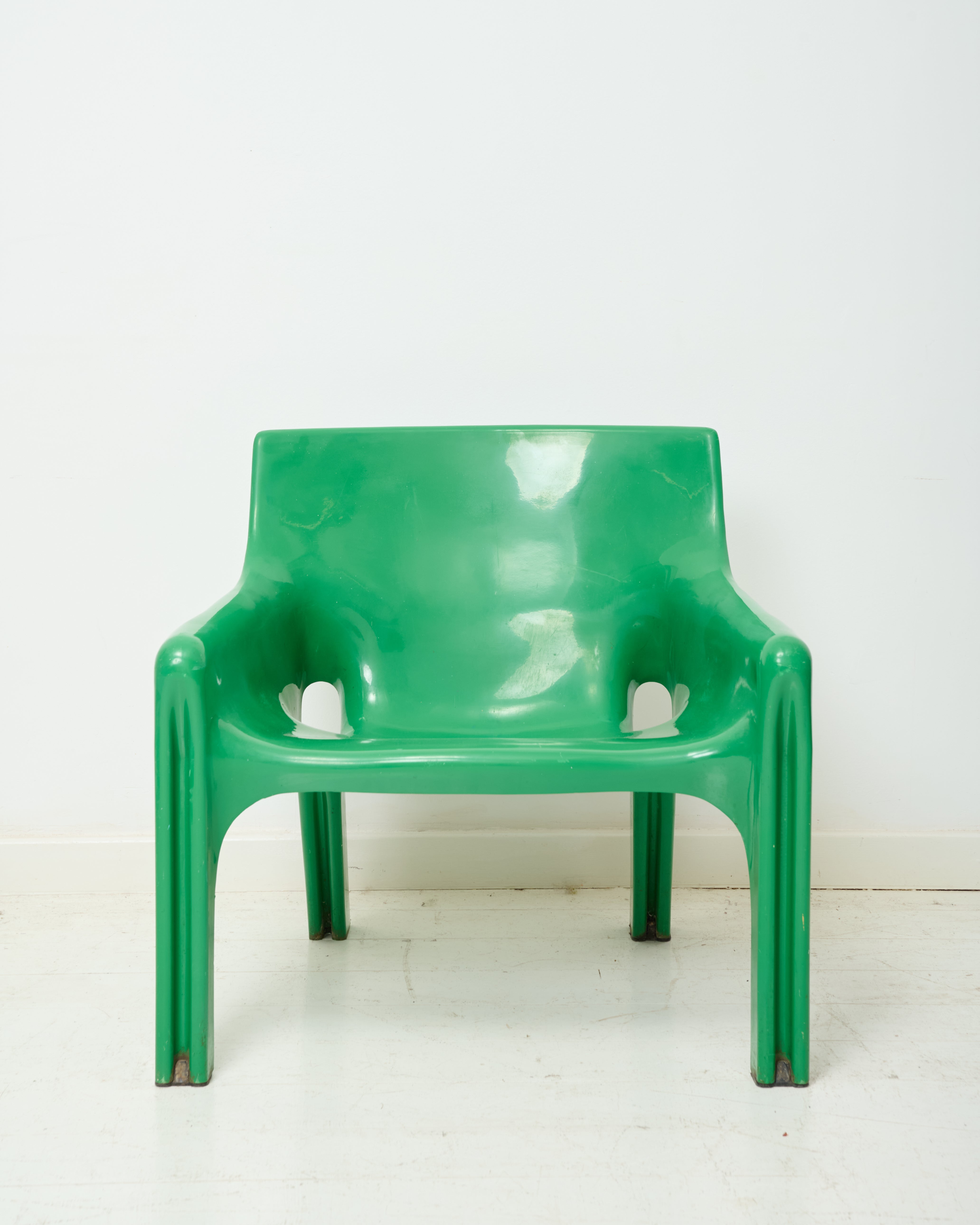"Vicario" armchair (1 of 2), Vico Magistretti, Artemide, 1970