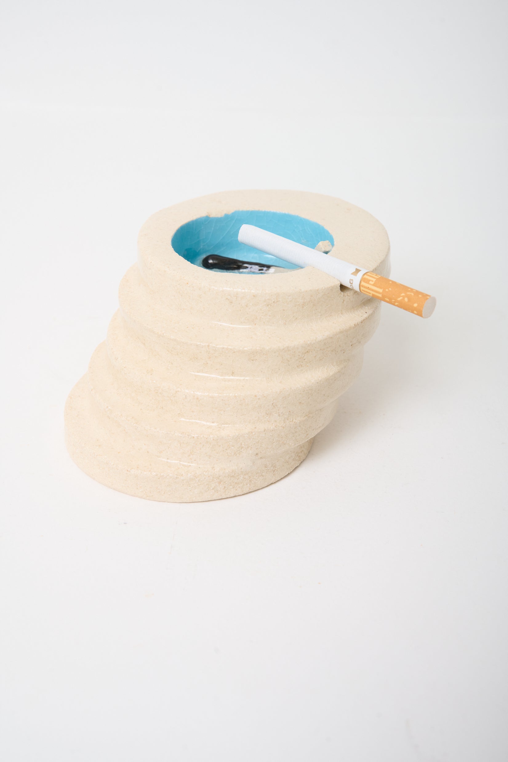Céramique bleue, "Les brûlés", Lou Hubert-Astruc, 2024