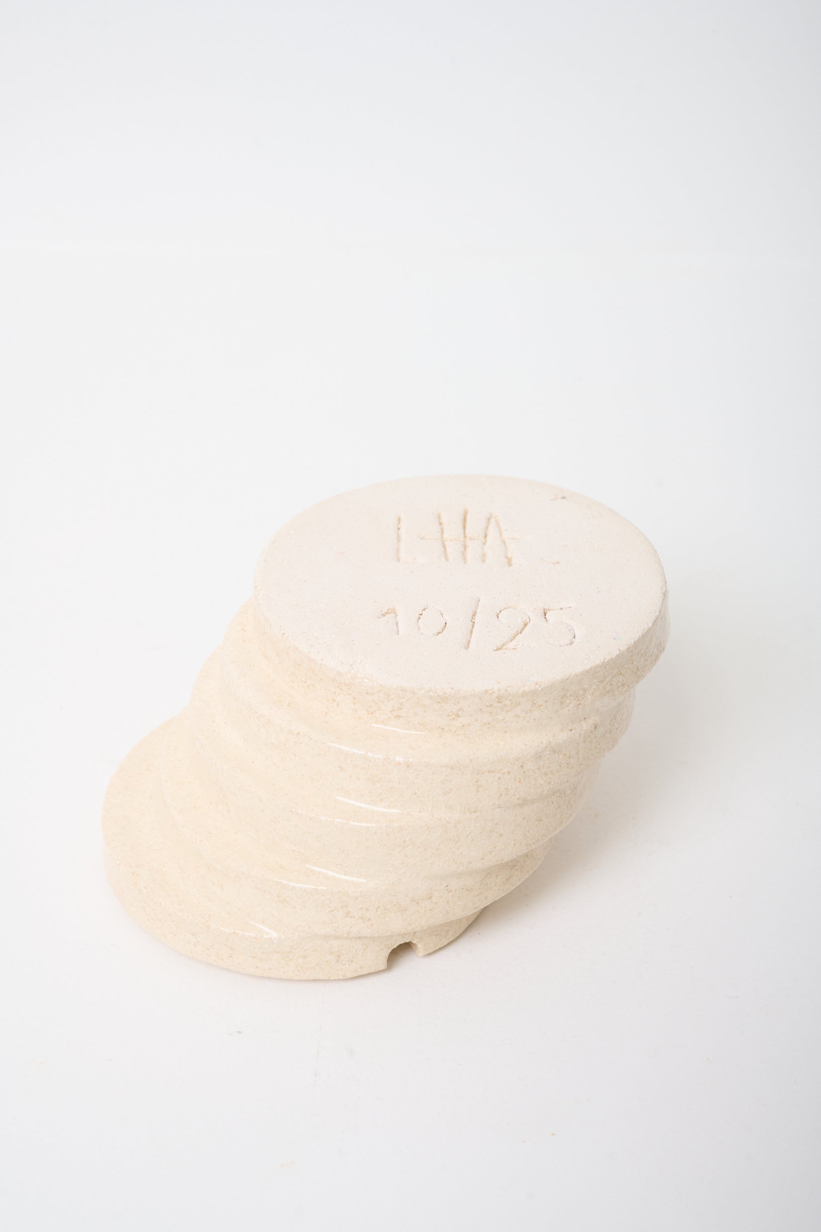 Céramique bleue, "Les brûlés", Lou Hubert-Astruc, 2024
